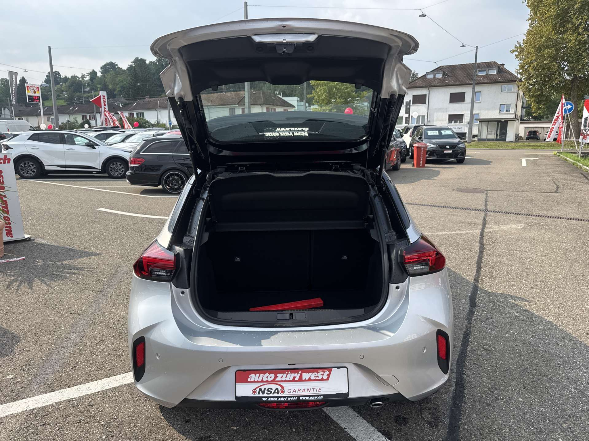 listing desktop thumbnail image 7