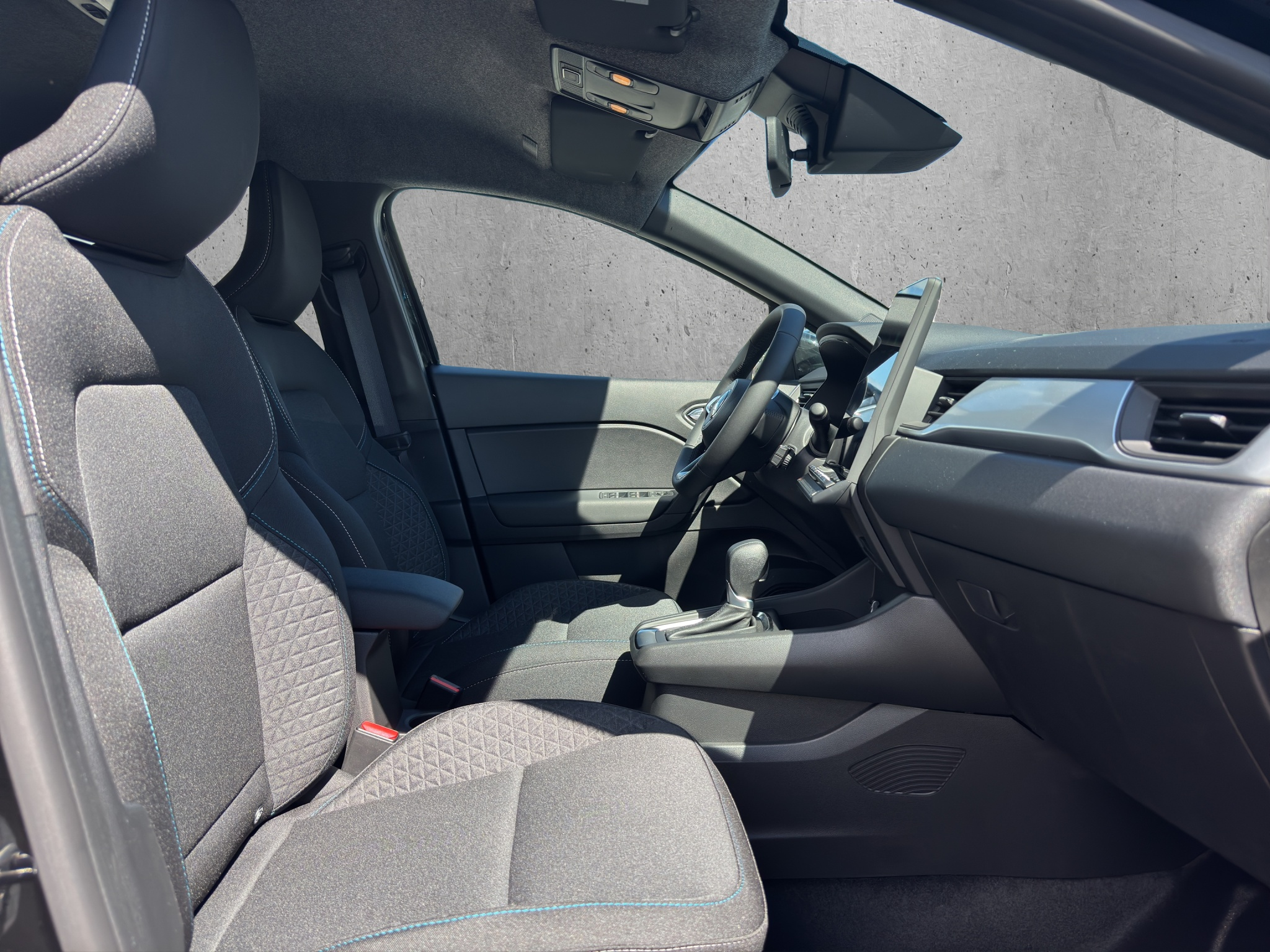 listing desktop thumbnail image 11