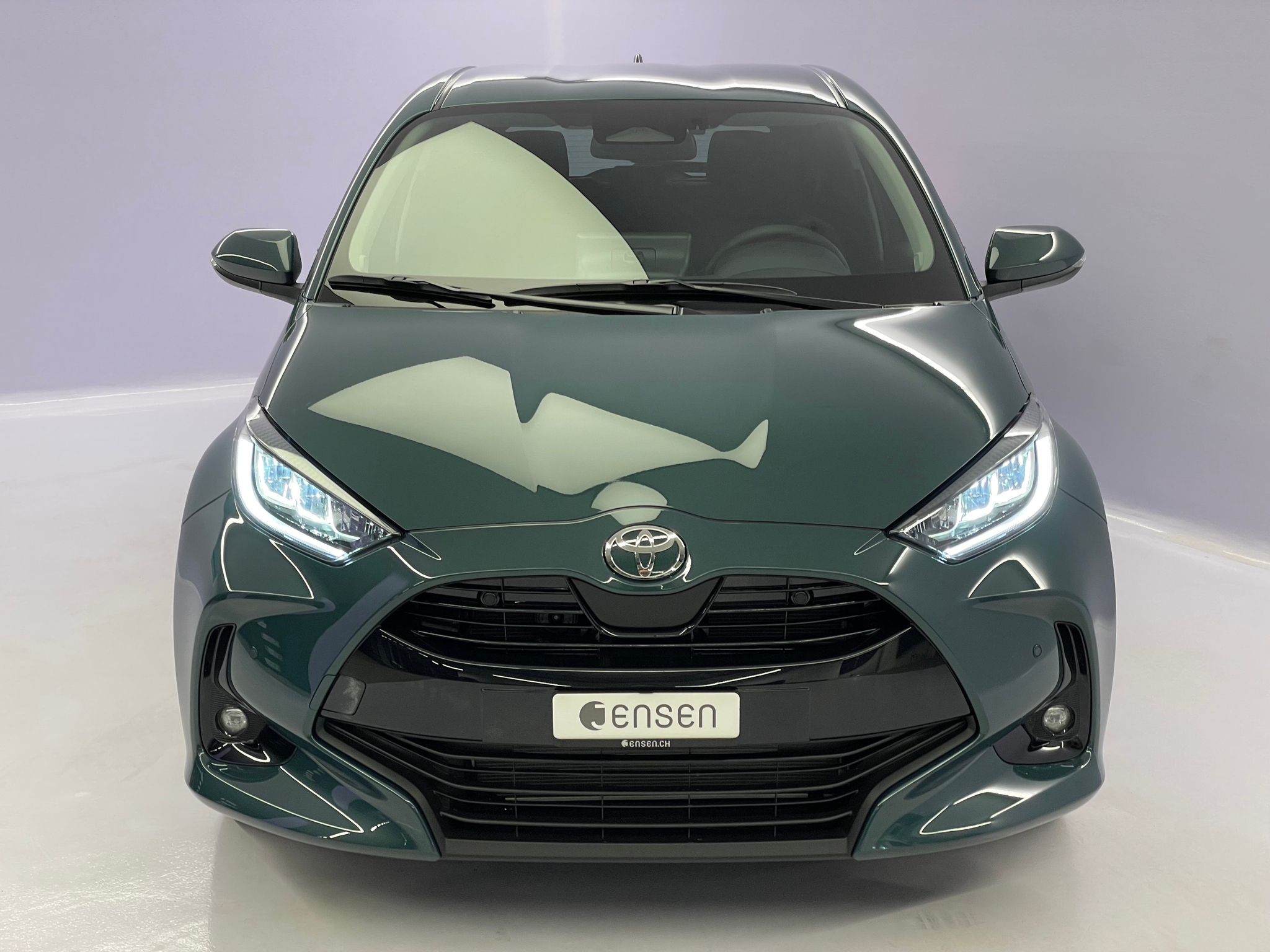 listing desktop thumbnail image 1