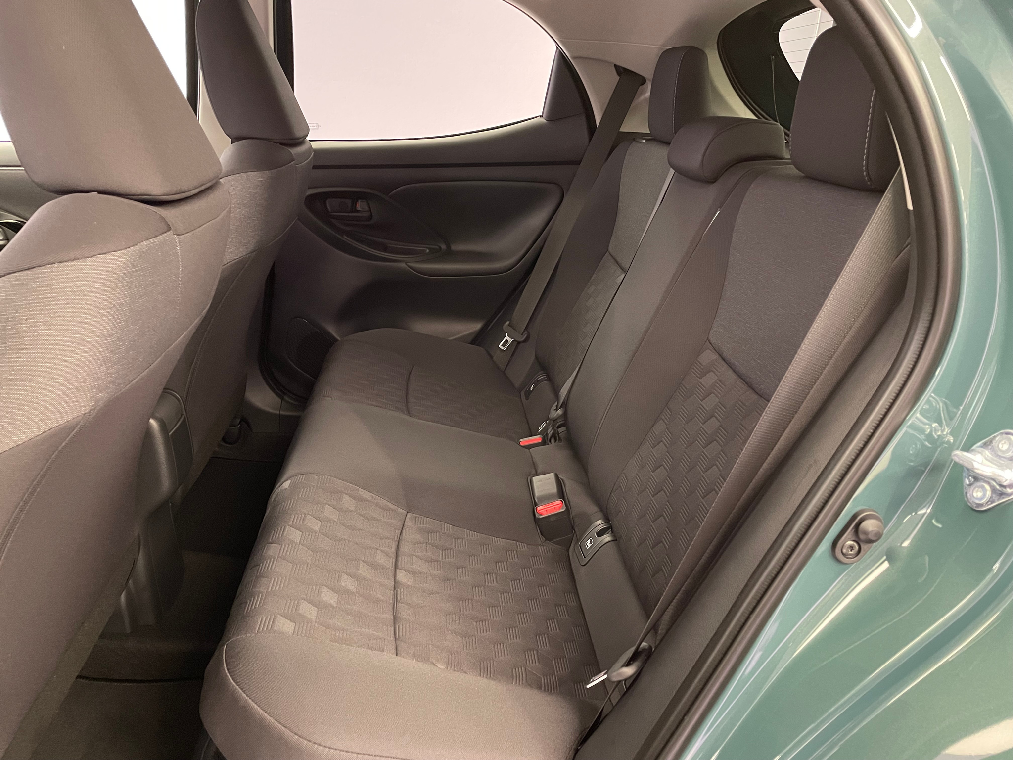 listing desktop thumbnail image 9