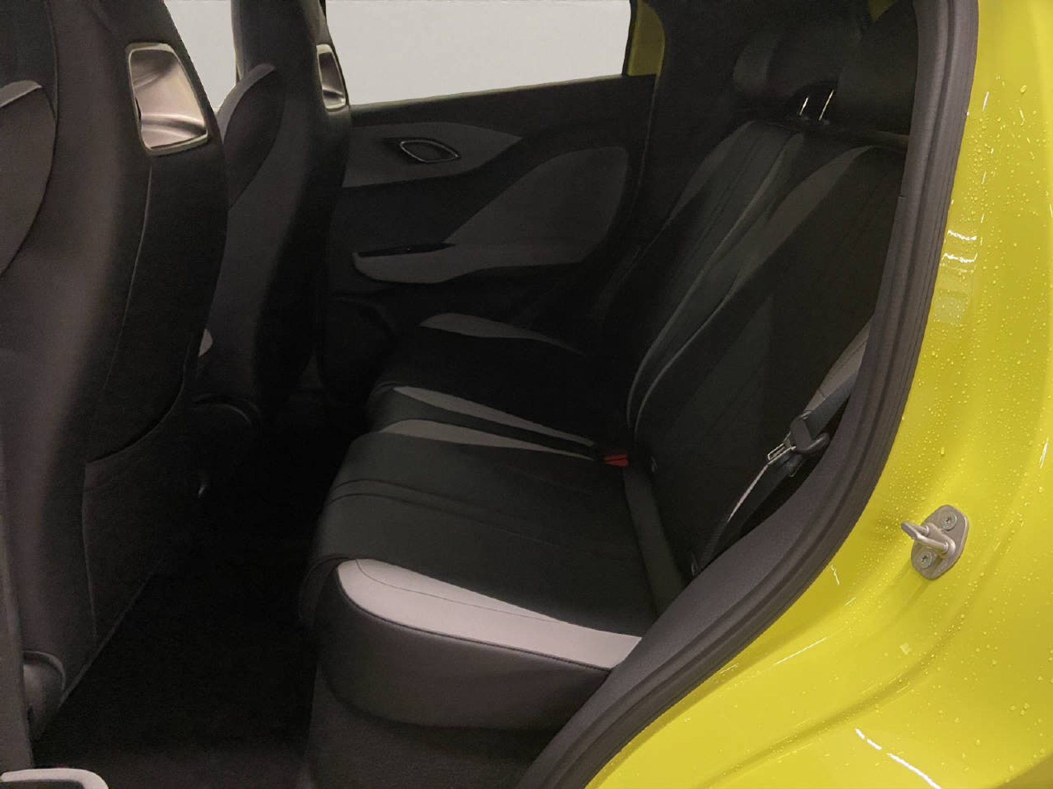 listing desktop thumbnail image 10