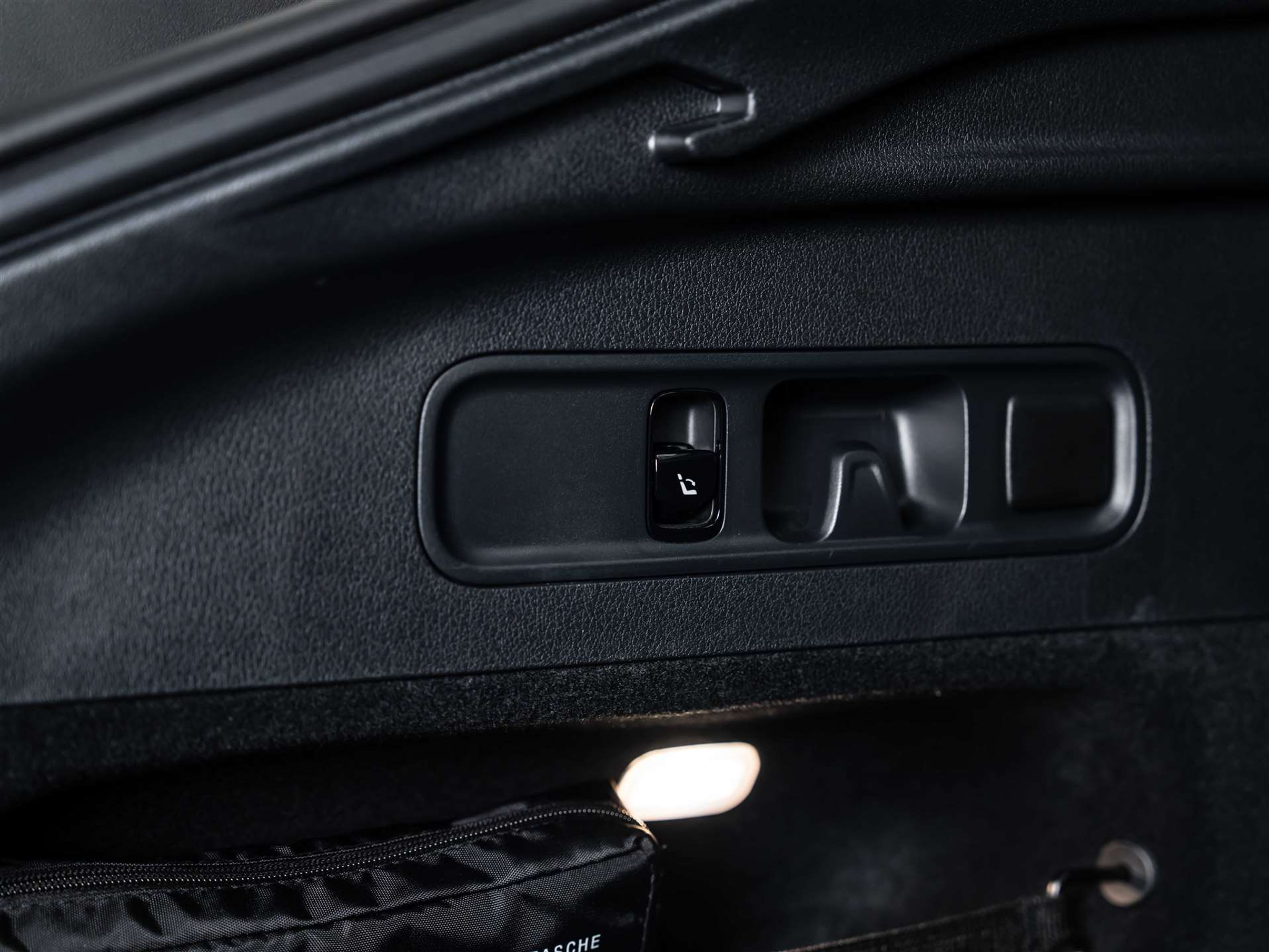 listing desktop thumbnail image 47