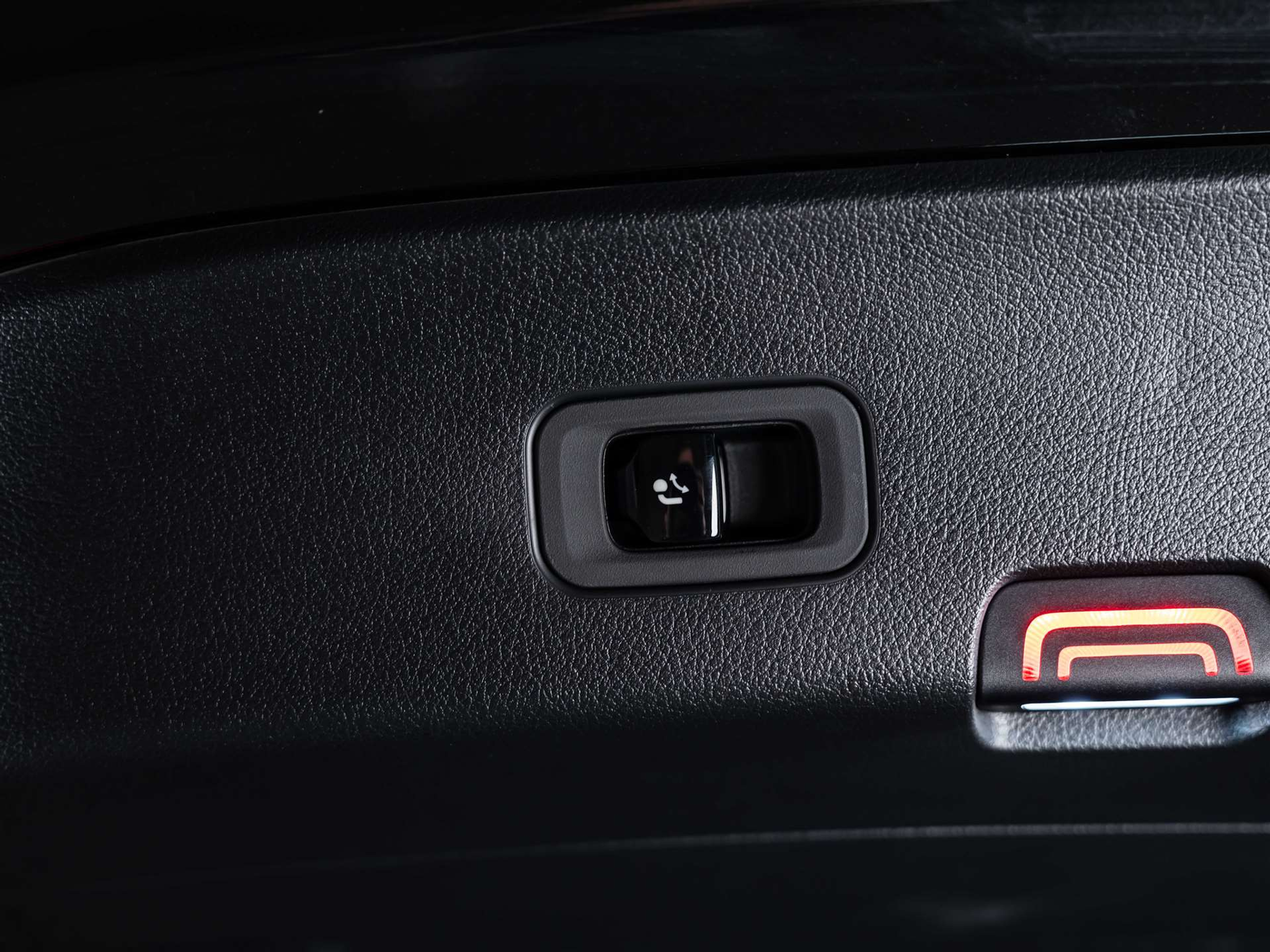 listing desktop thumbnail image 48