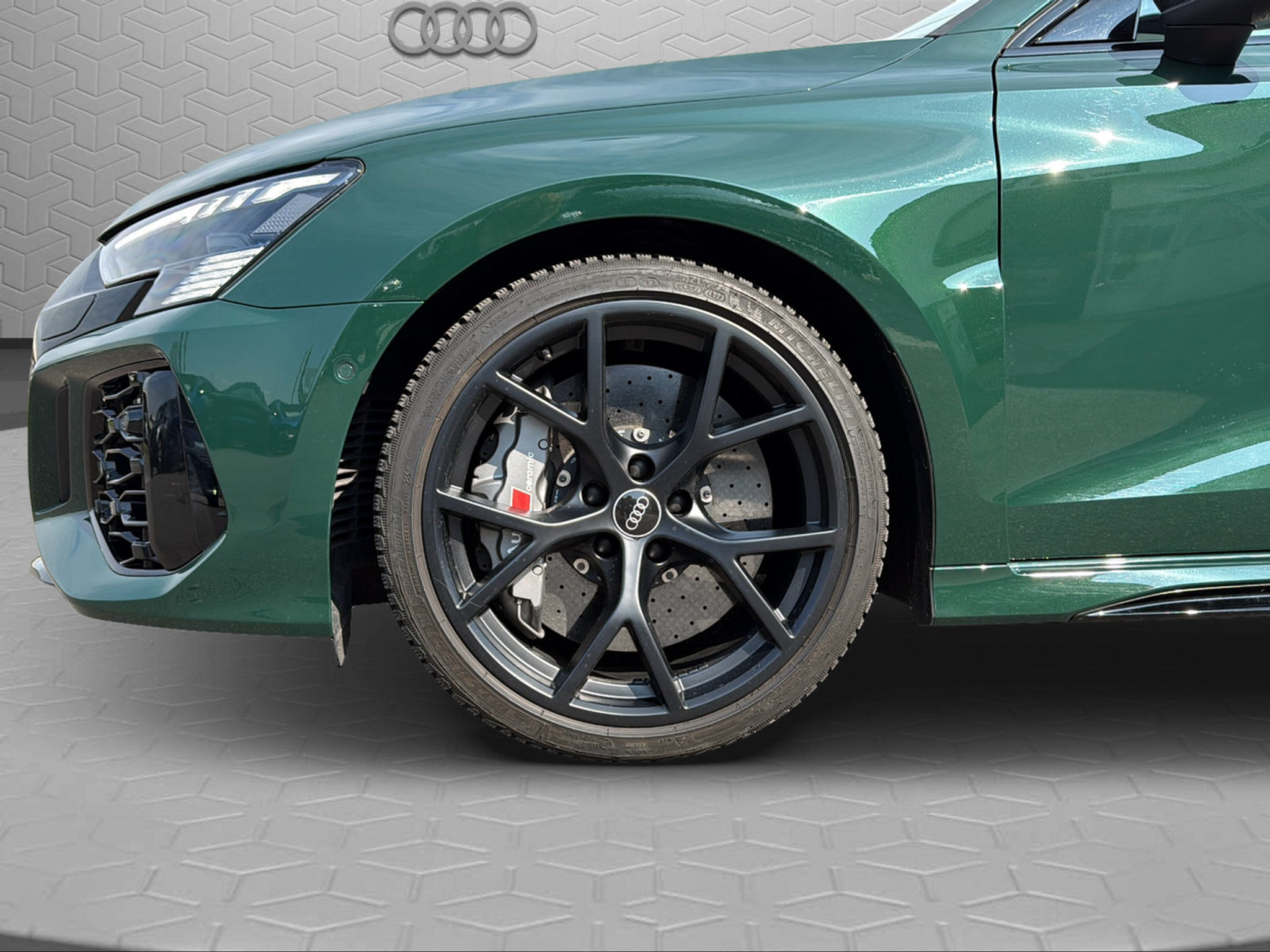 listing desktop thumbnail image 5