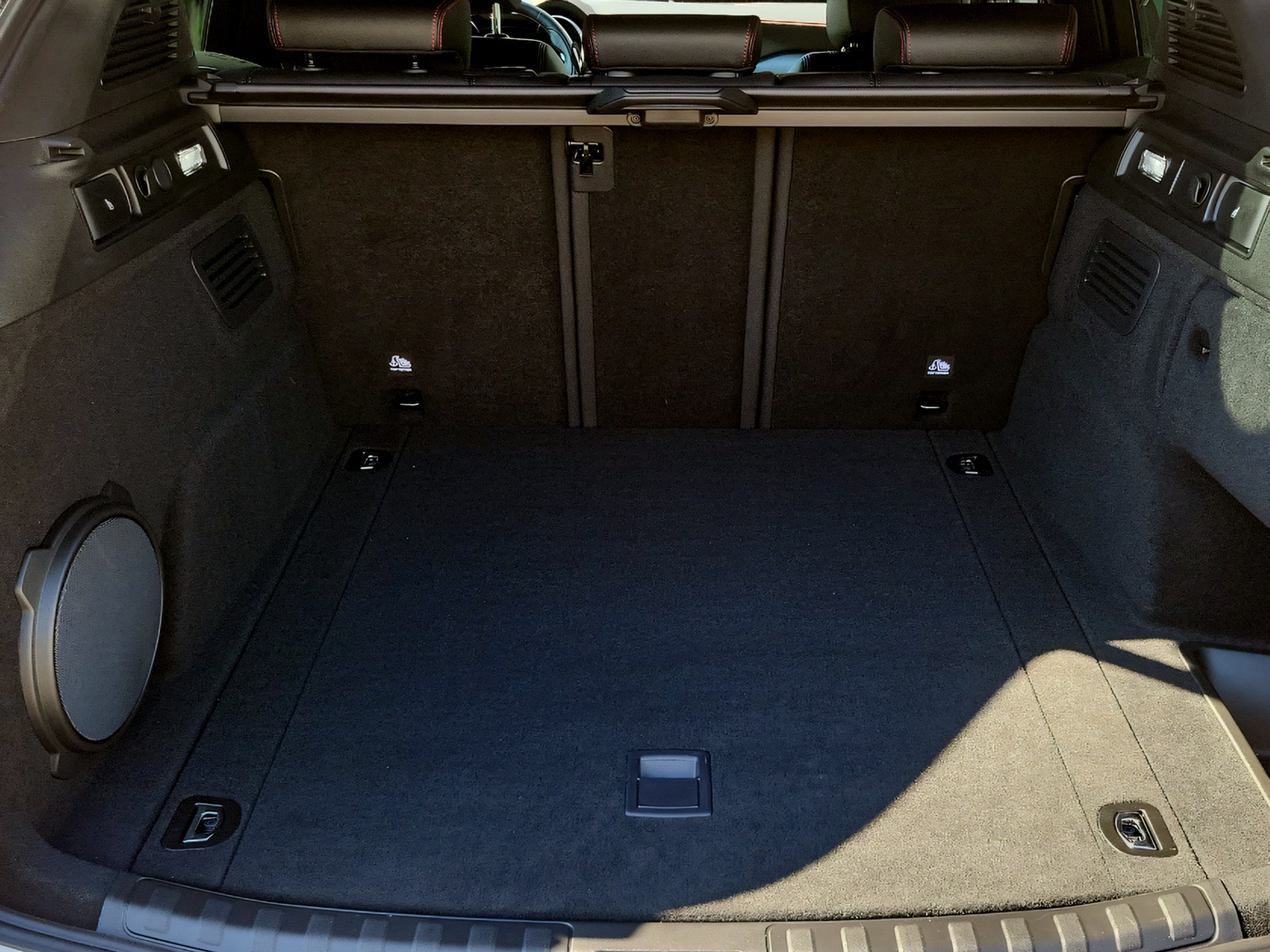 listing desktop thumbnail image 8