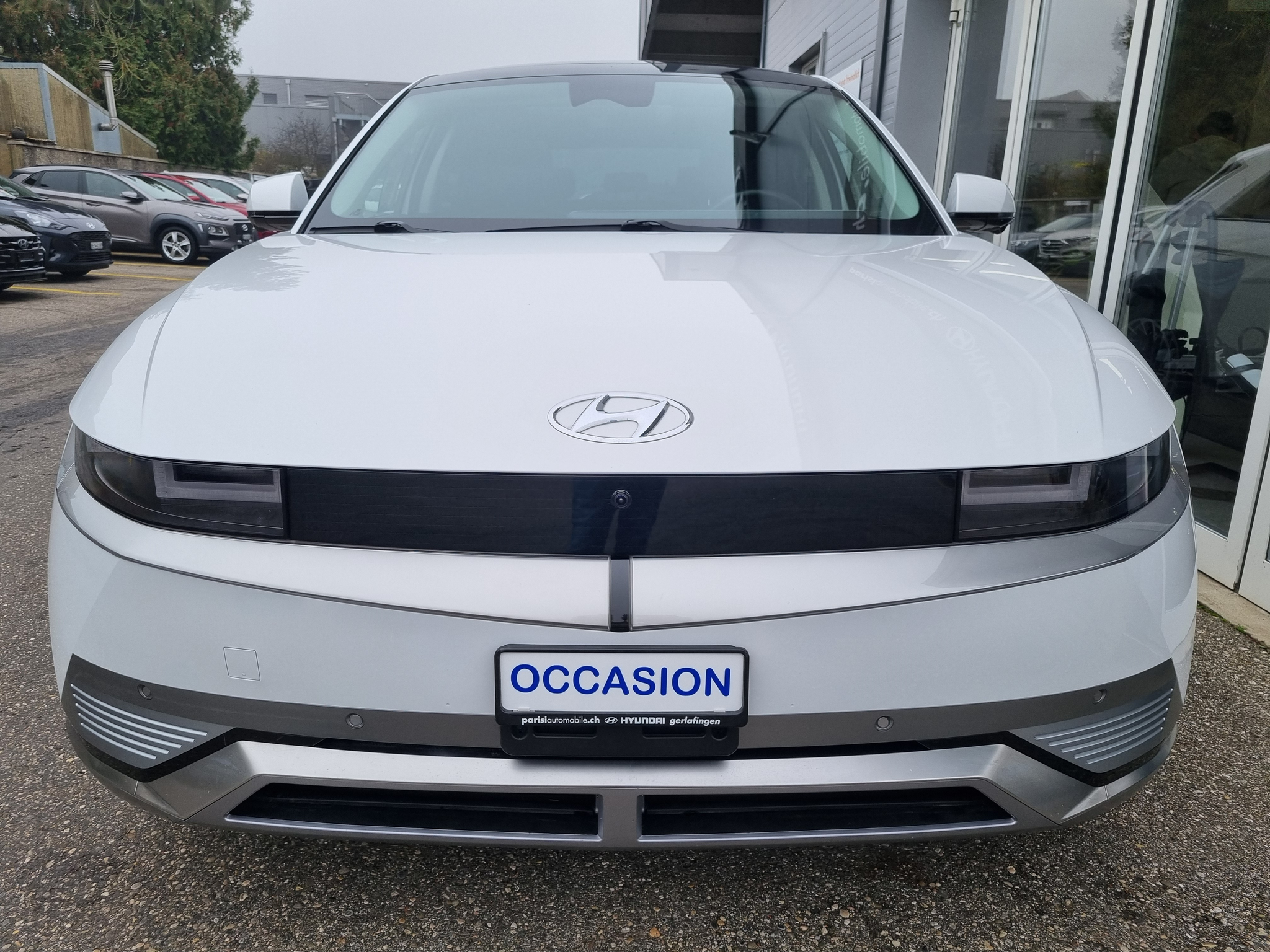 listing desktop thumbnail image 1