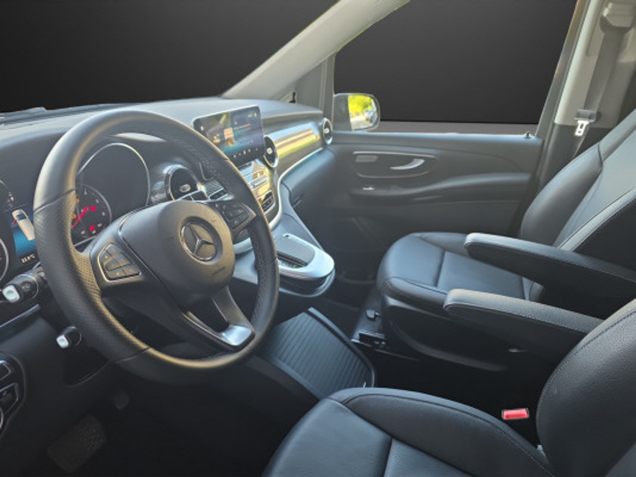 listing desktop thumbnail image 6