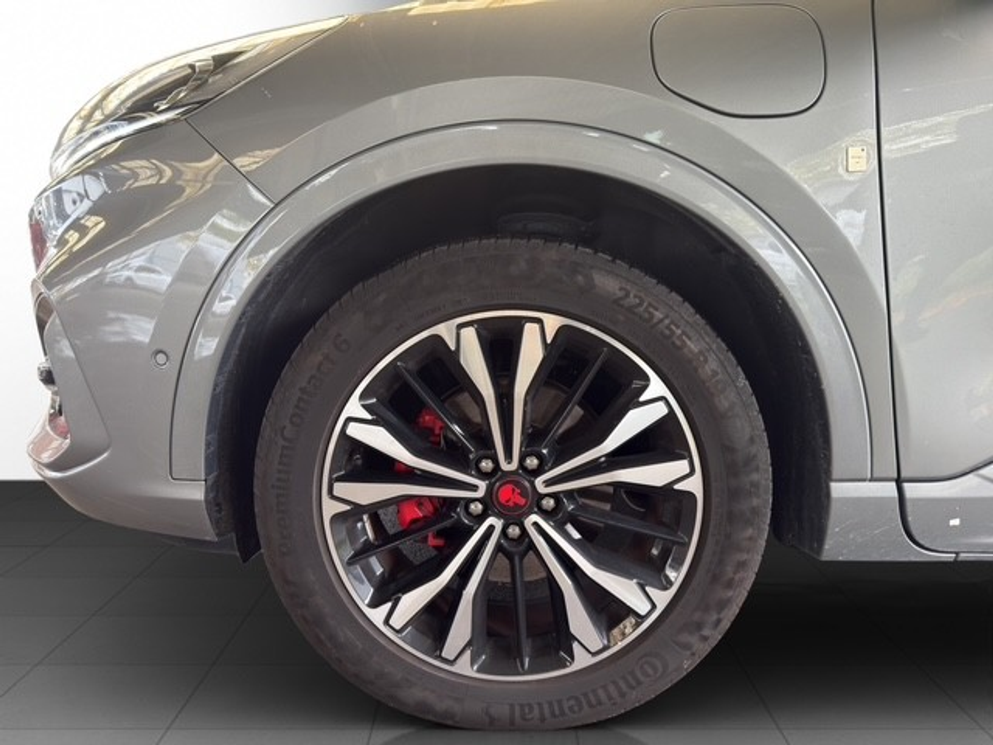 listing desktop thumbnail image 5