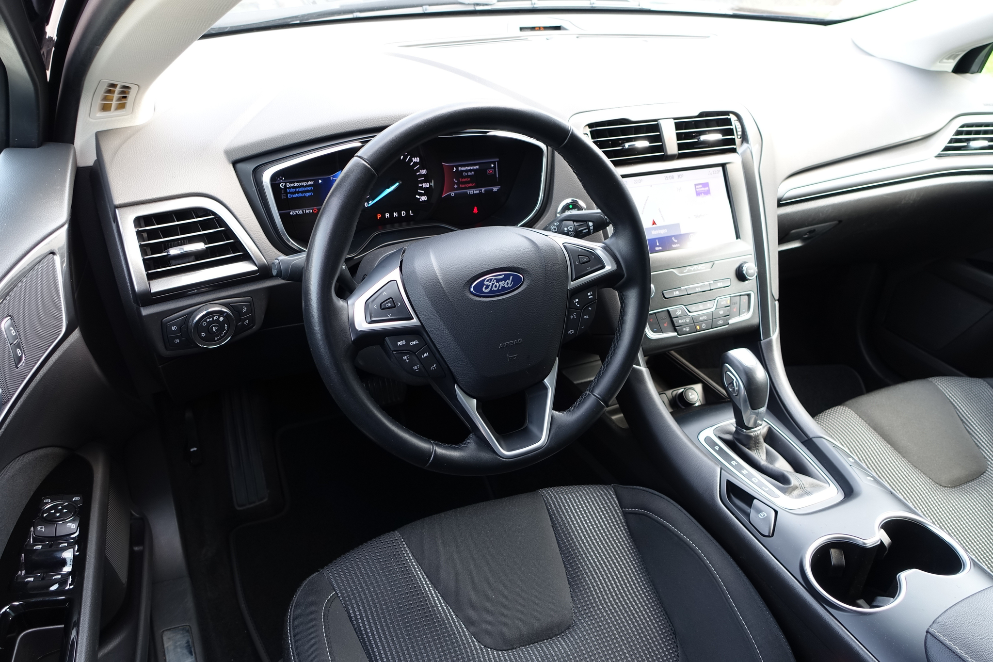 listing desktop thumbnail image 13