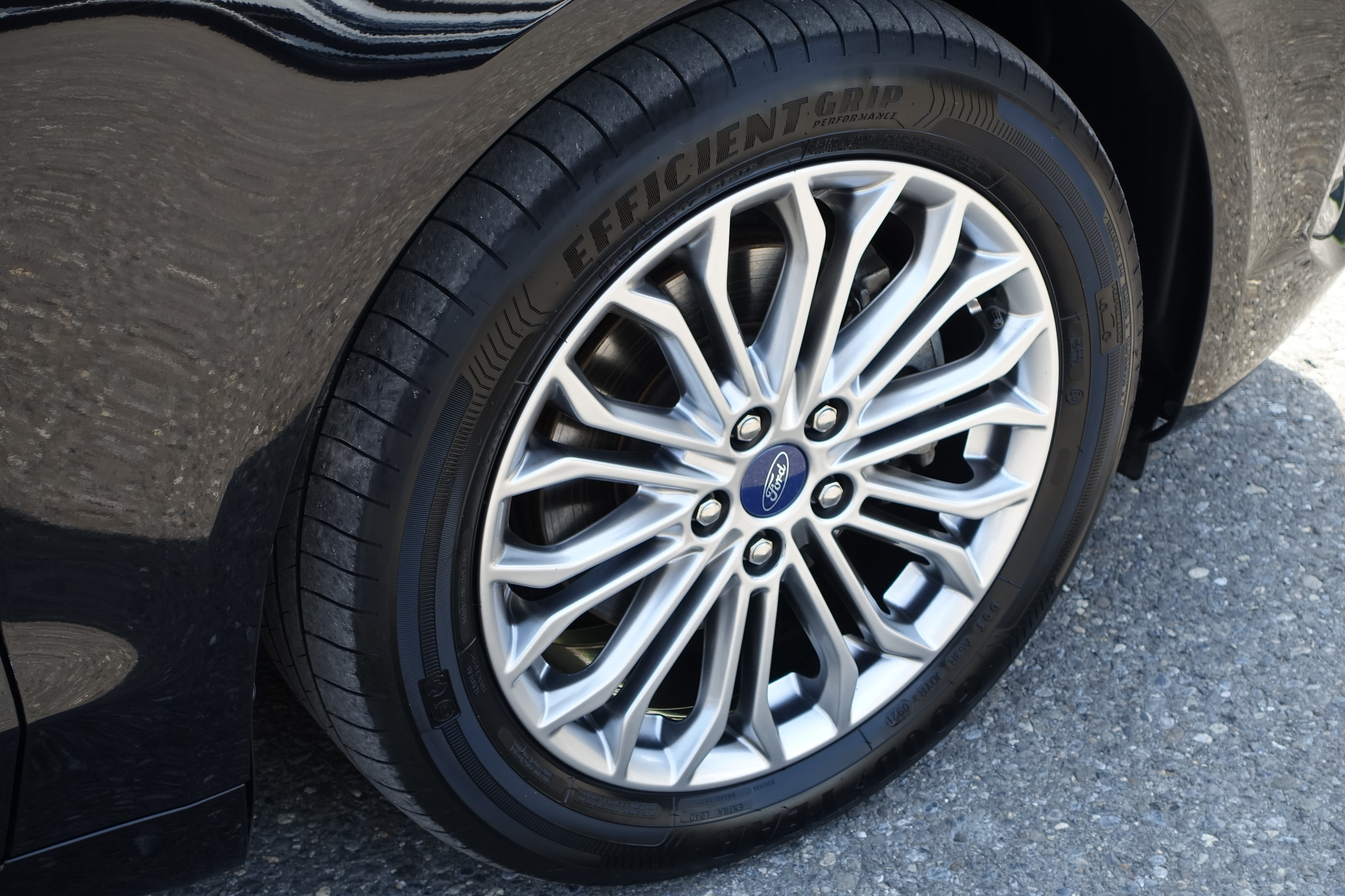 listing desktop thumbnail image 11