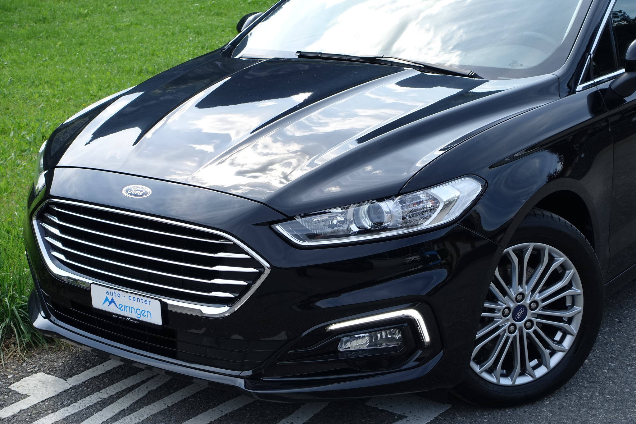 listing desktop thumbnail image 8