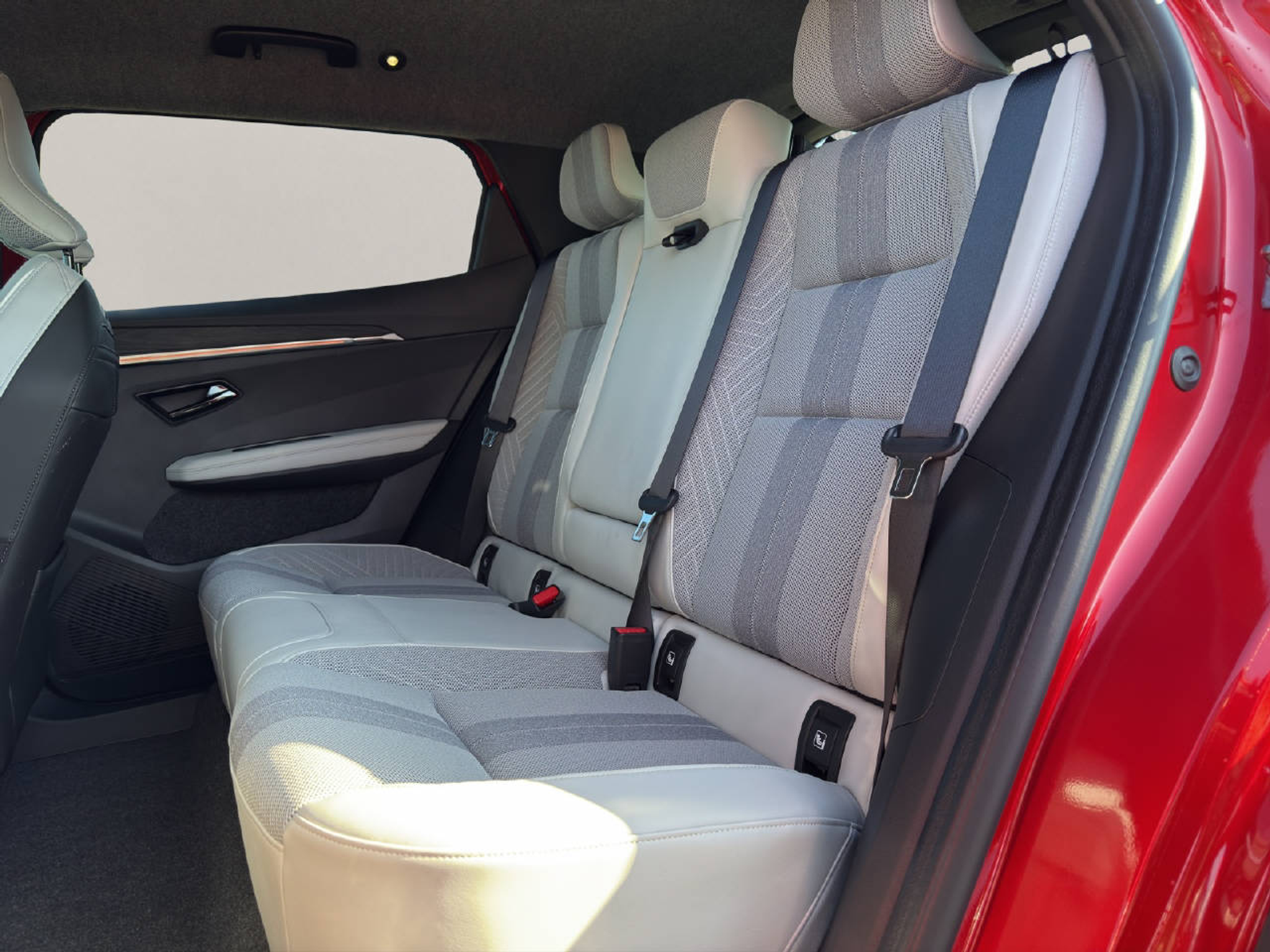 listing desktop thumbnail image 9