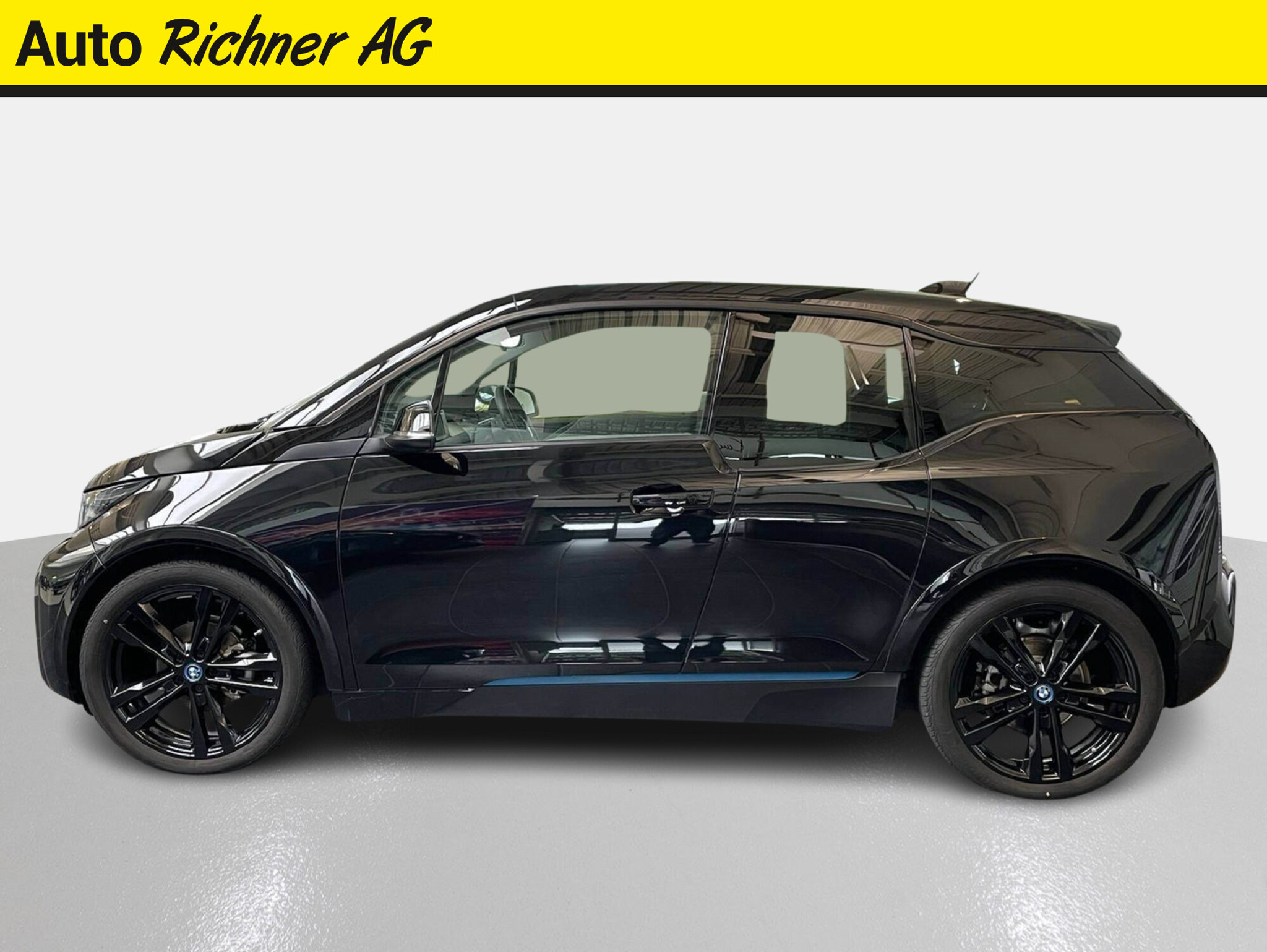 listing desktop thumbnail image 2