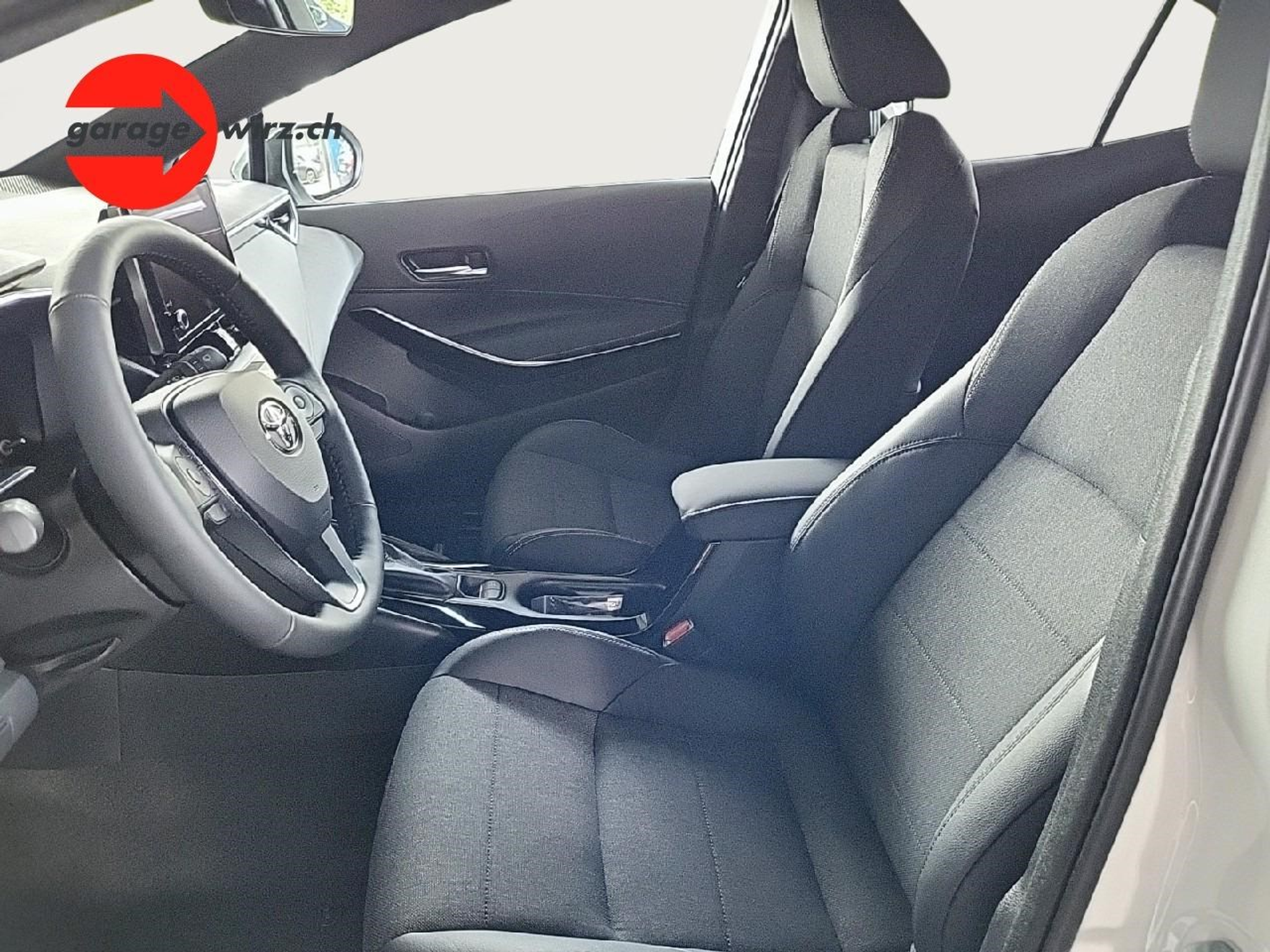 listing desktop thumbnail image 8