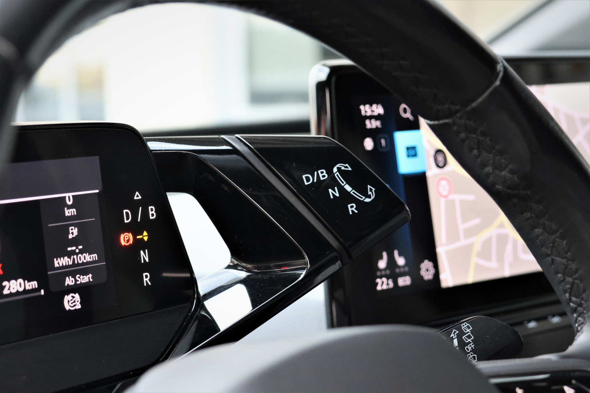 listing desktop thumbnail image 9