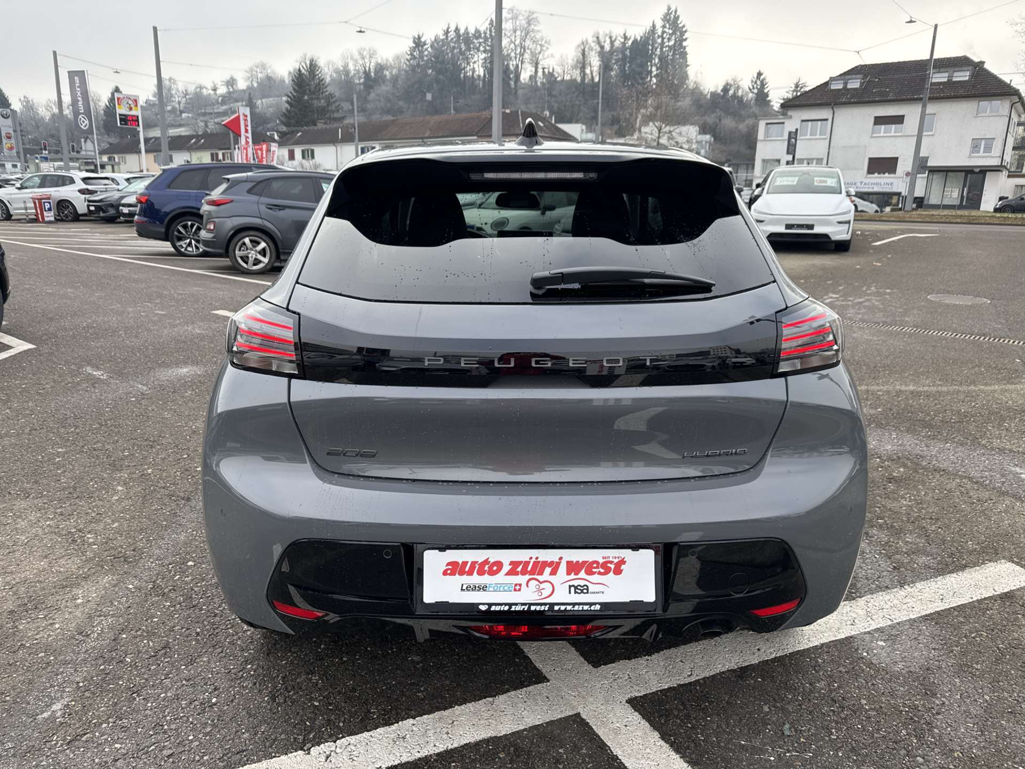 listing desktop thumbnail image 13