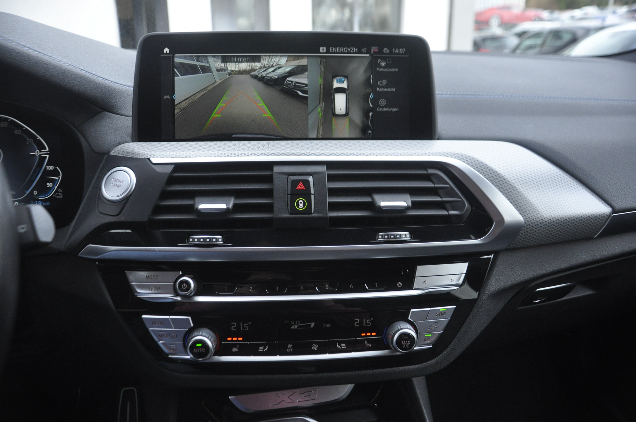 listing desktop thumbnail image 9