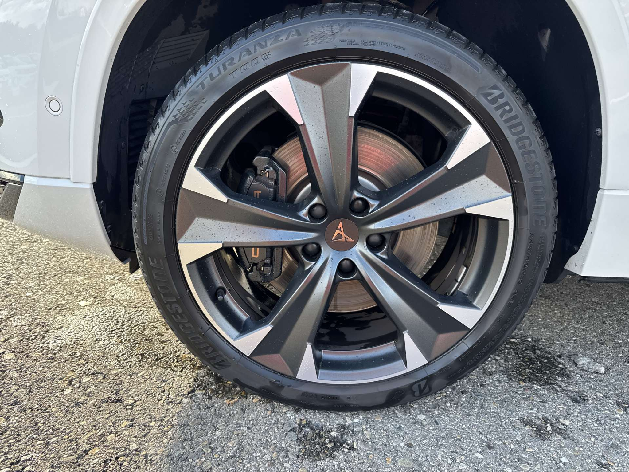 listing desktop thumbnail image 8