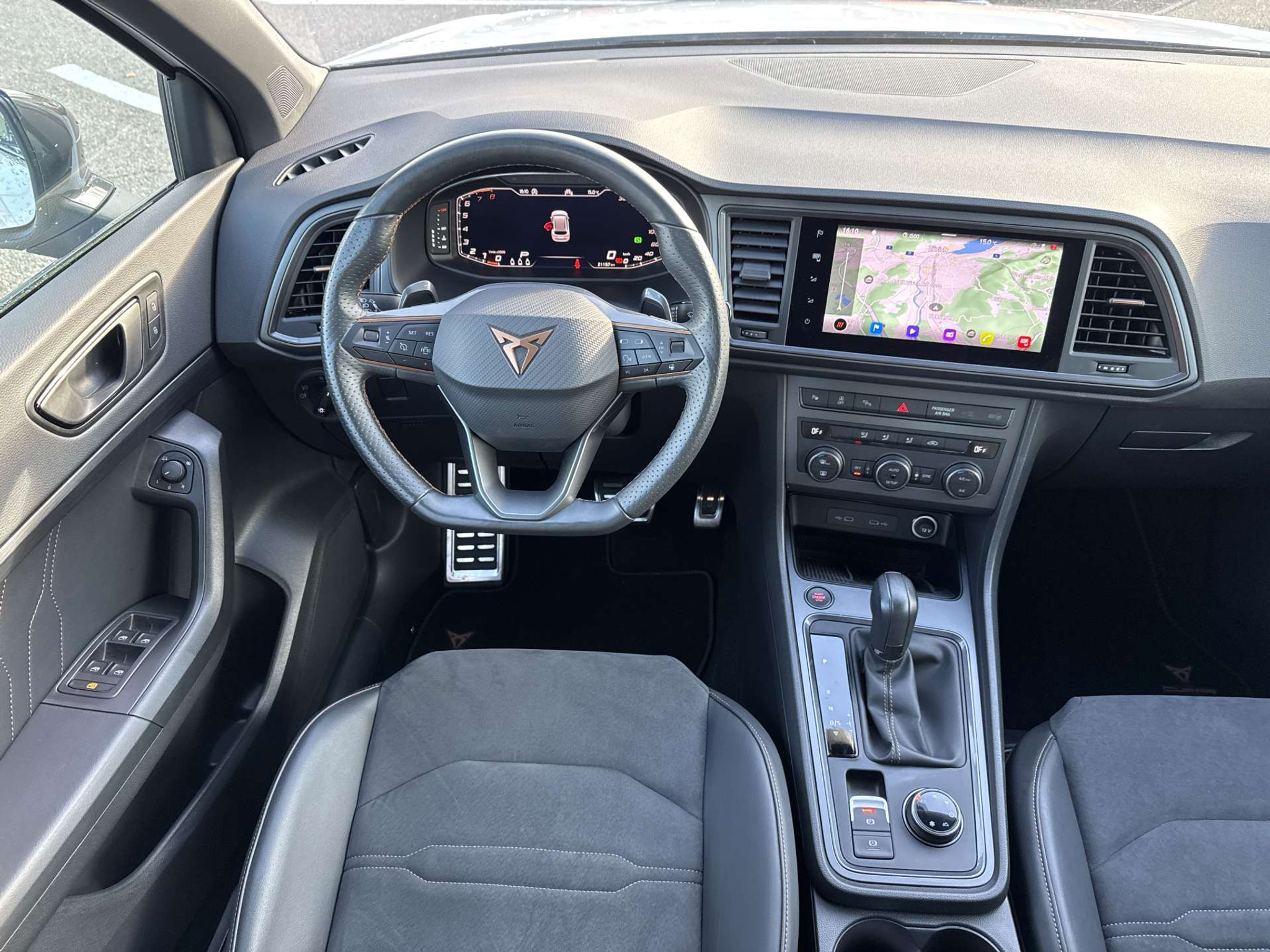 listing desktop thumbnail image 4