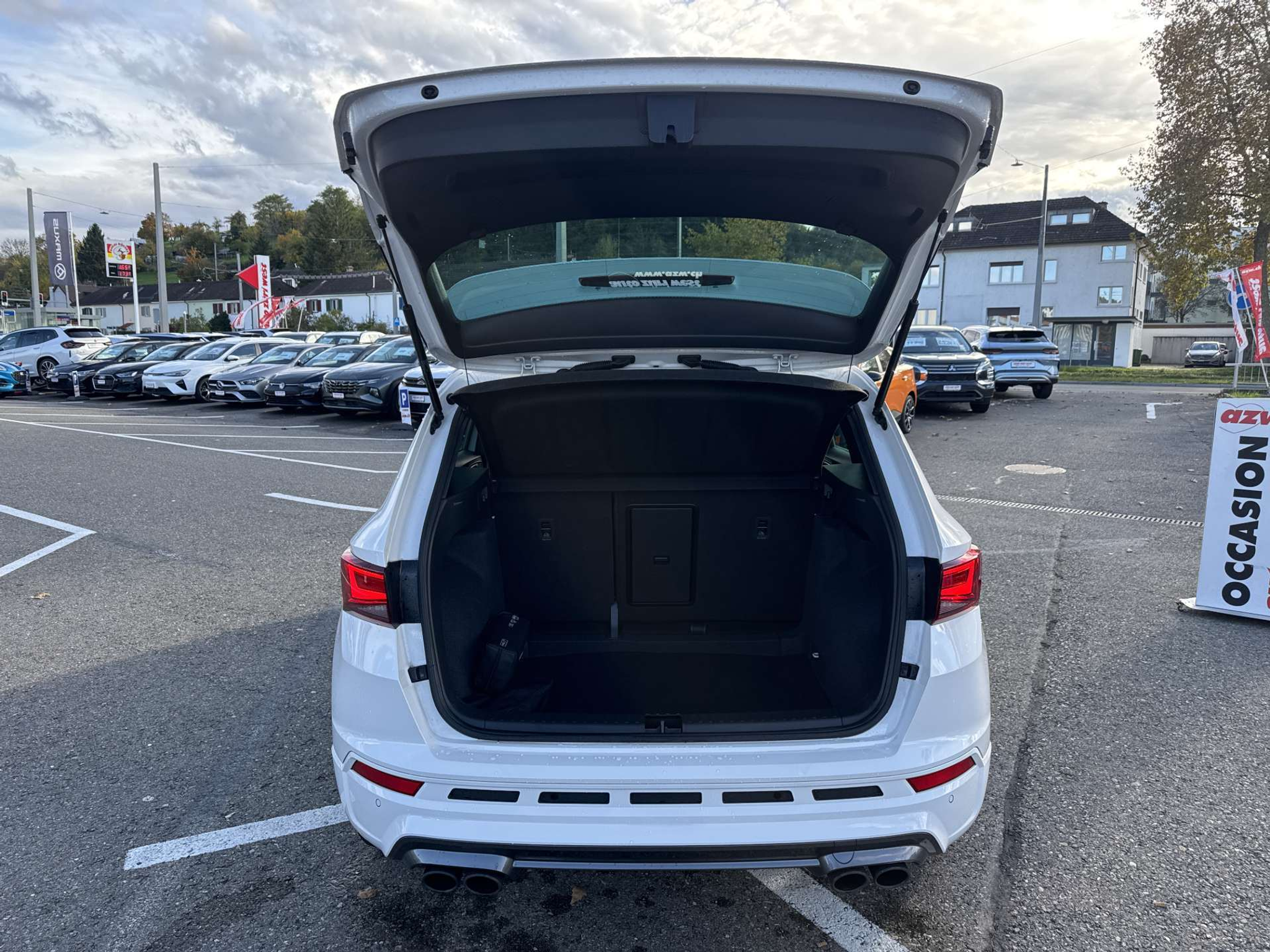 listing desktop thumbnail image 7