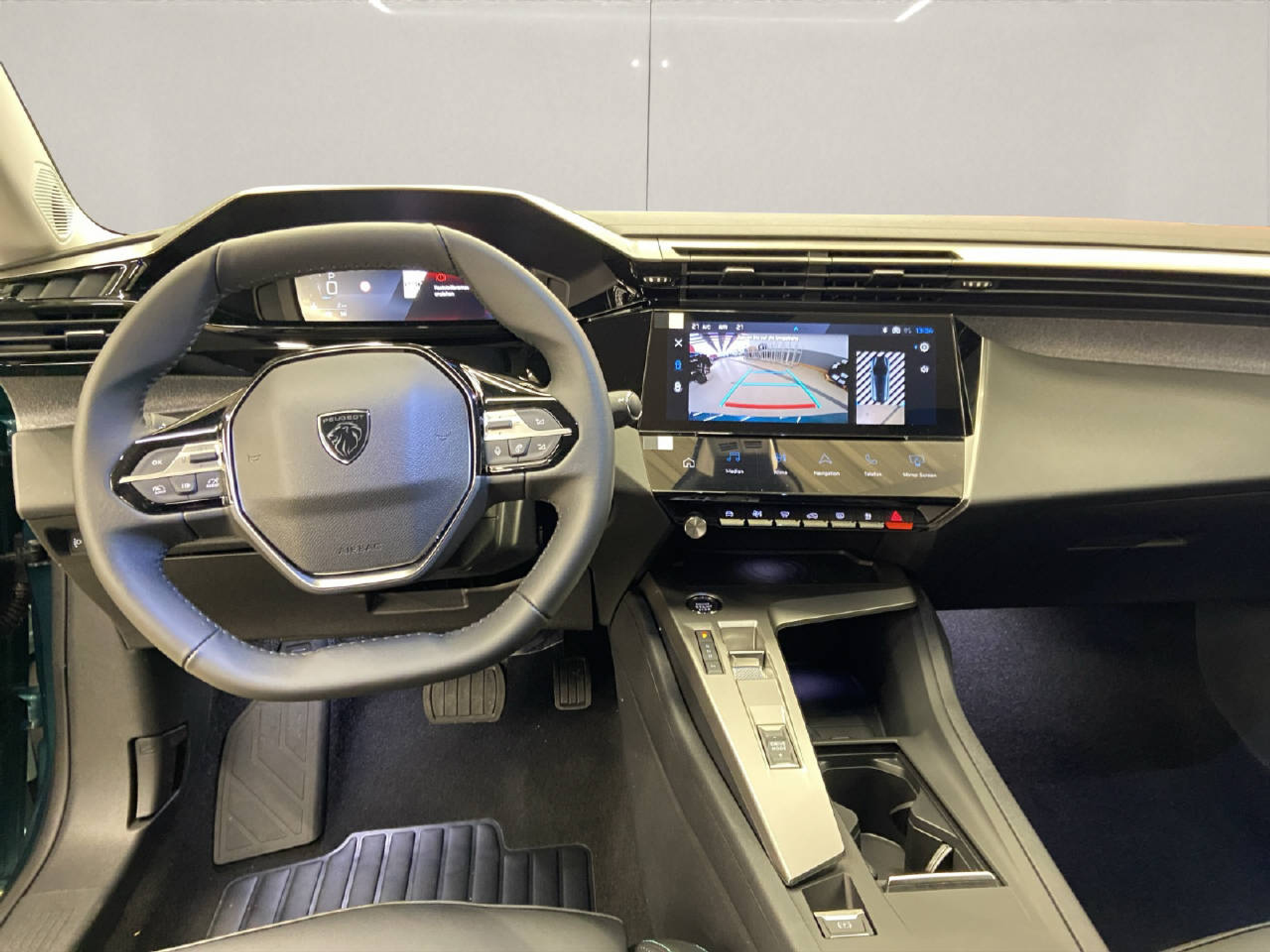 listing desktop thumbnail image 5