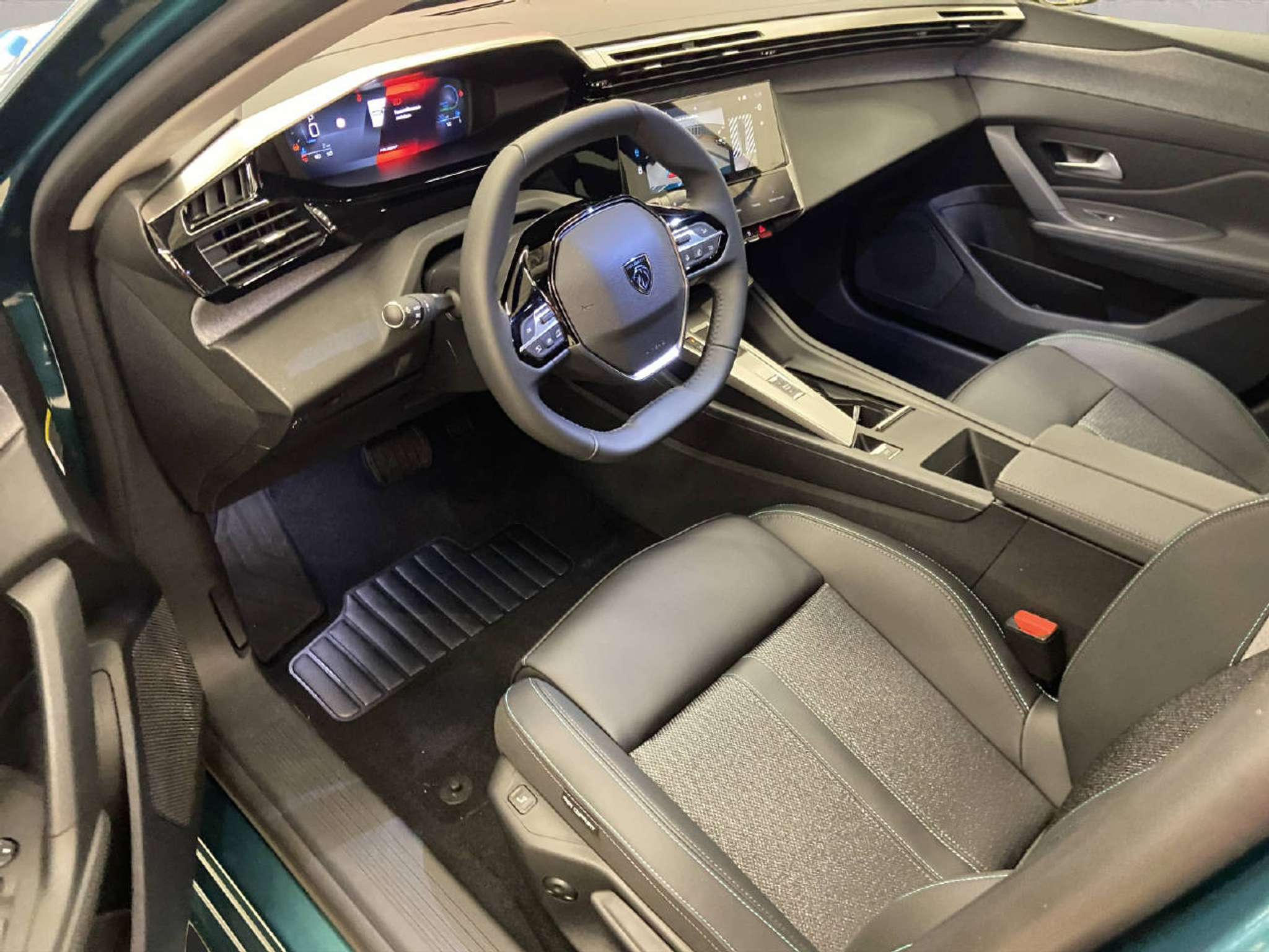 listing desktop thumbnail image 12