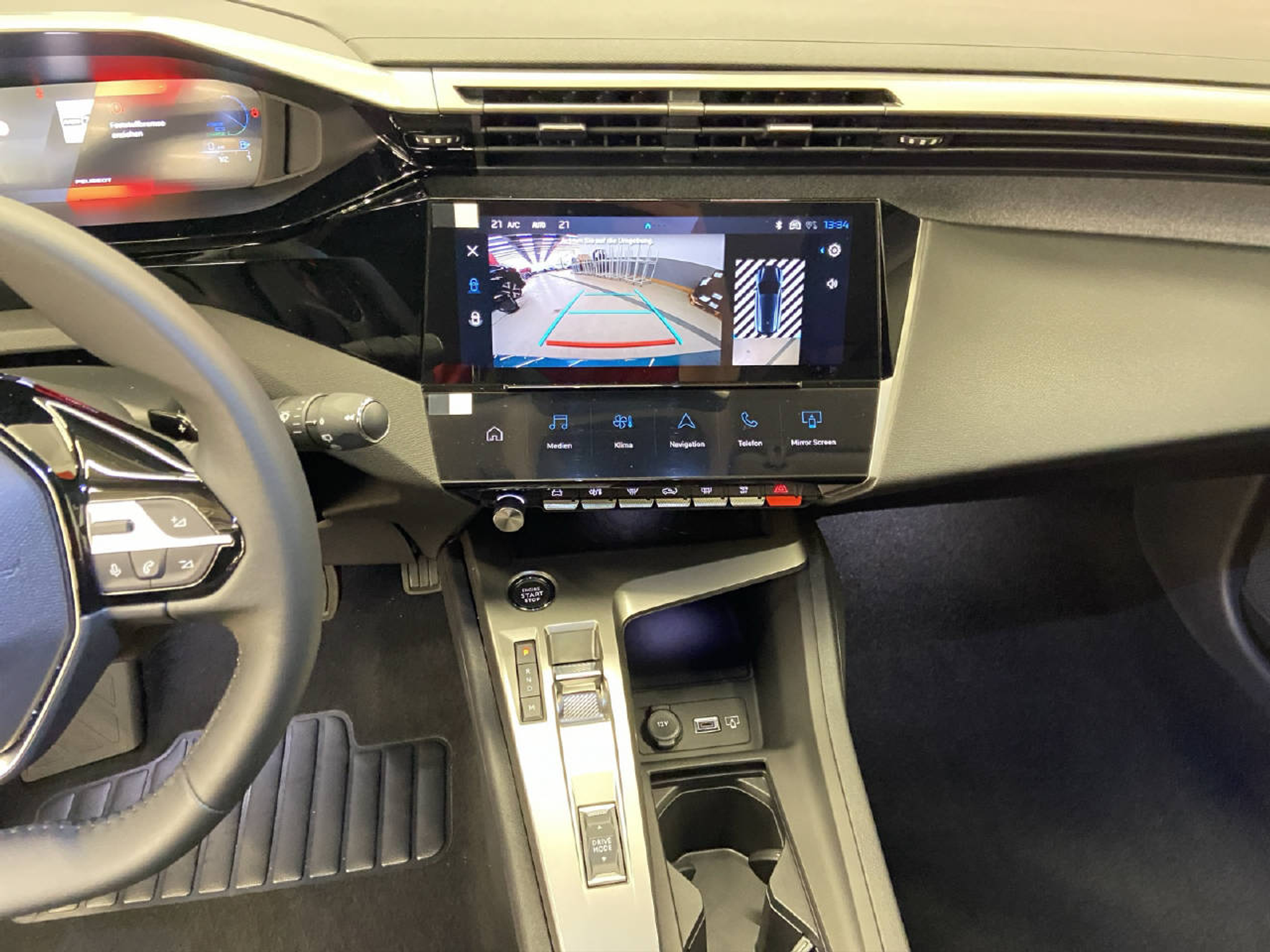 listing desktop thumbnail image 6