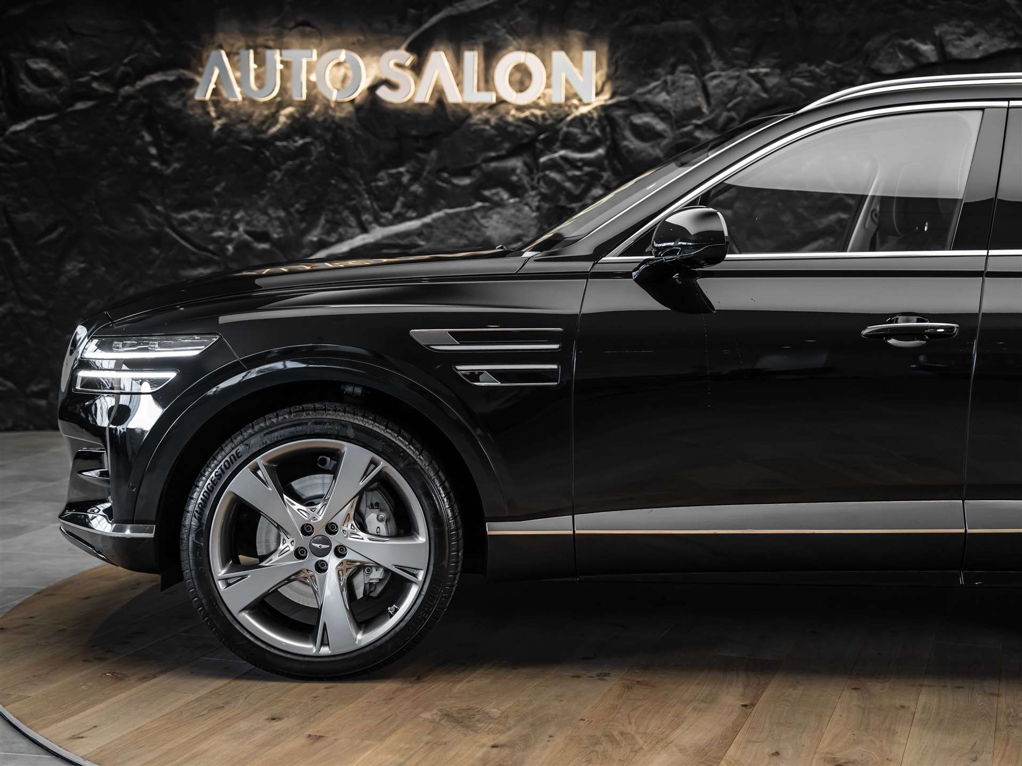 listing desktop thumbnail image 21