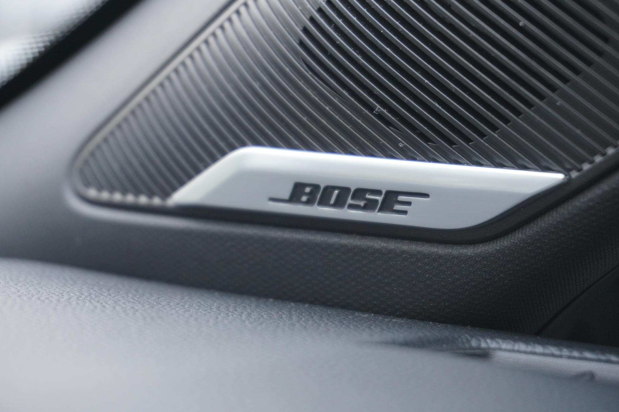 listing desktop thumbnail image 29