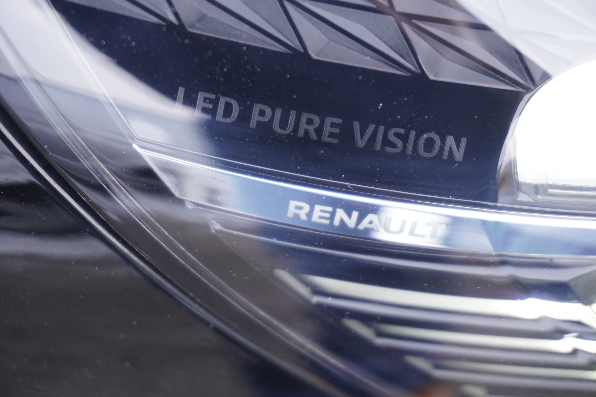 listing desktop thumbnail image 30