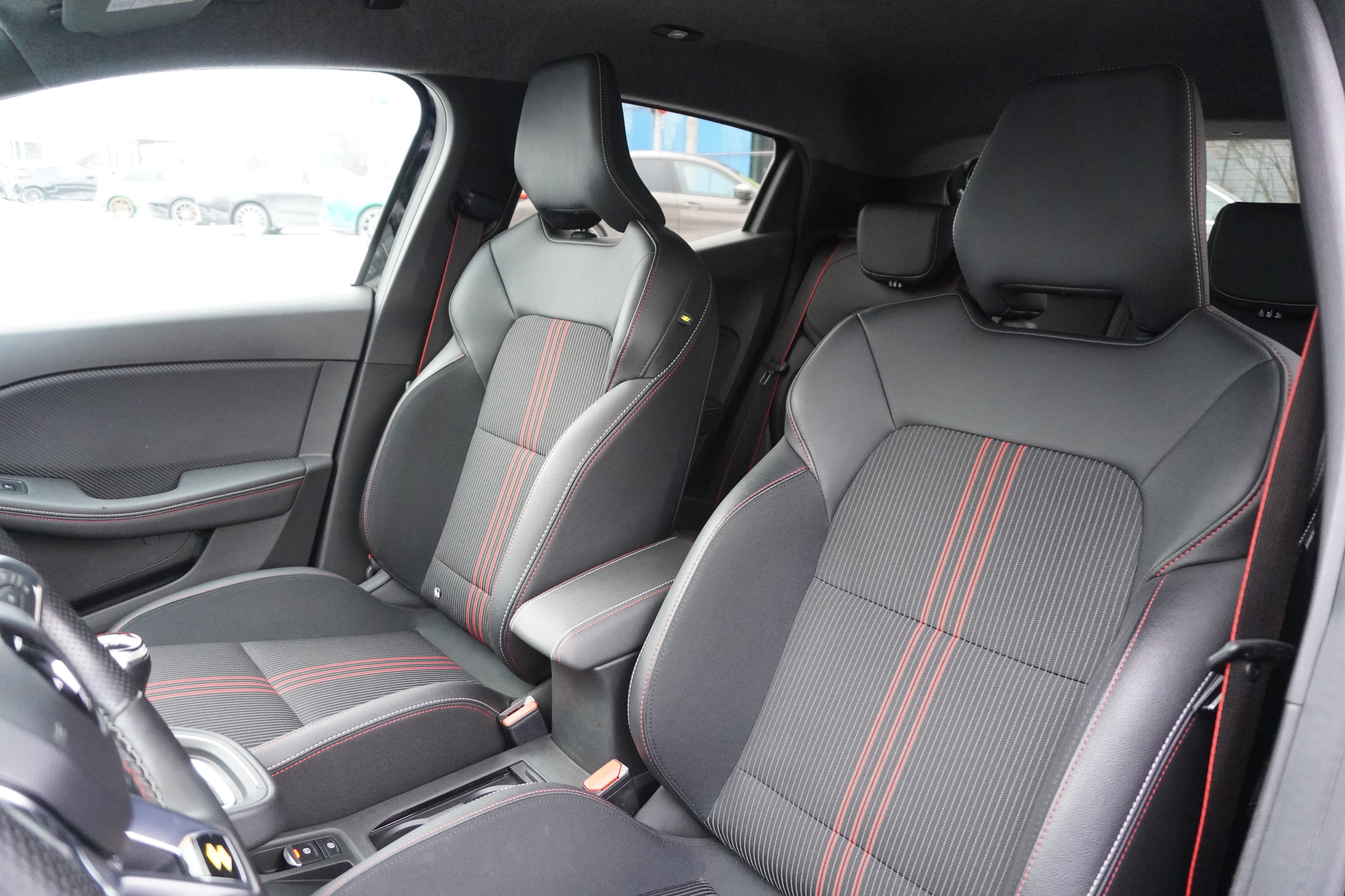 listing desktop thumbnail image 10