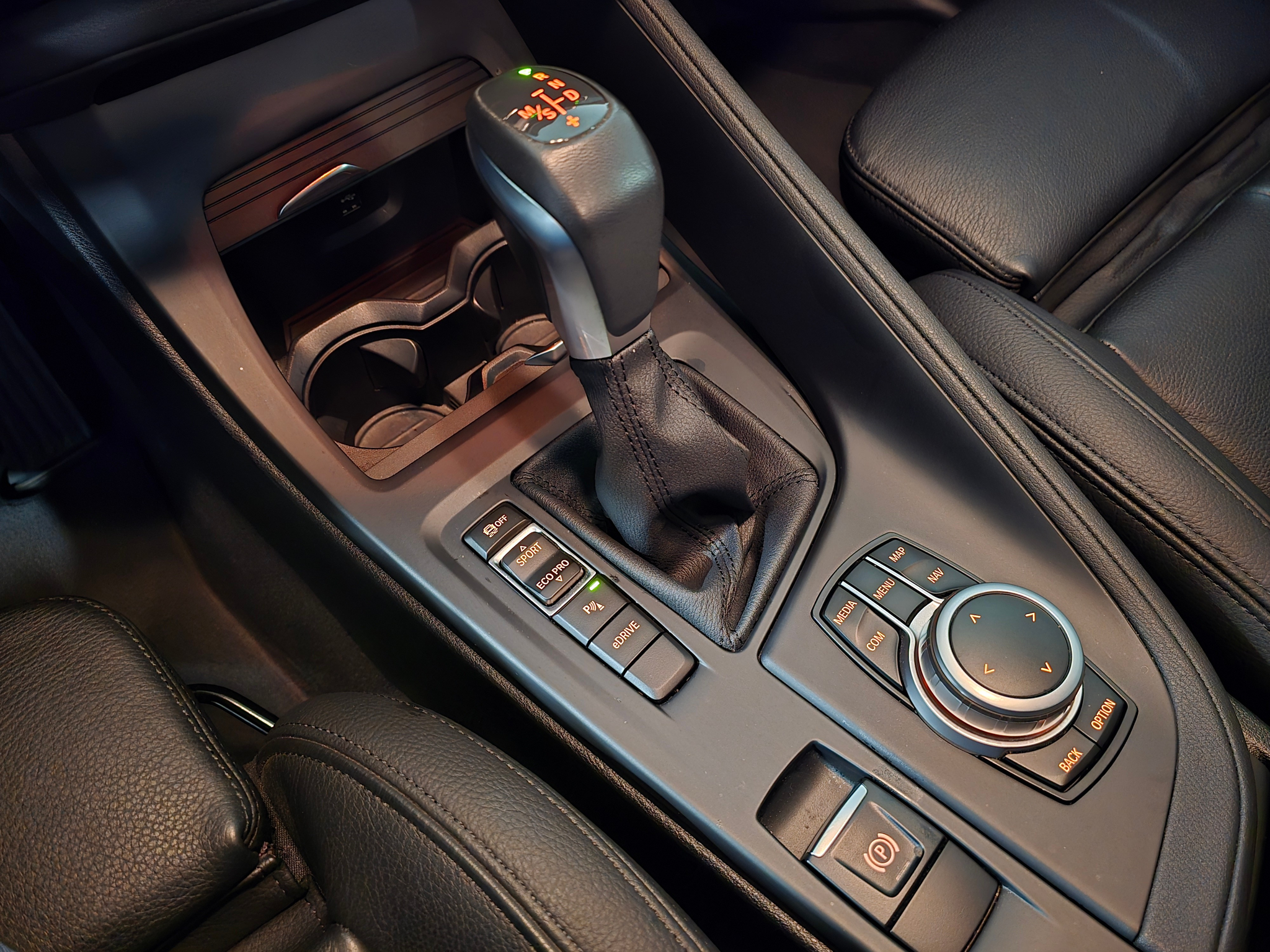 listing desktop thumbnail image 17