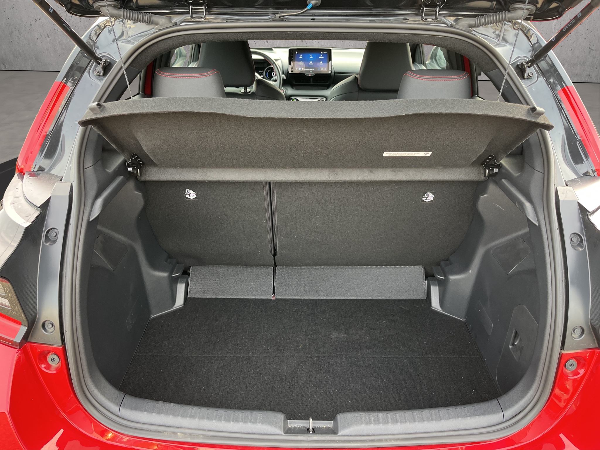 listing desktop thumbnail image 14