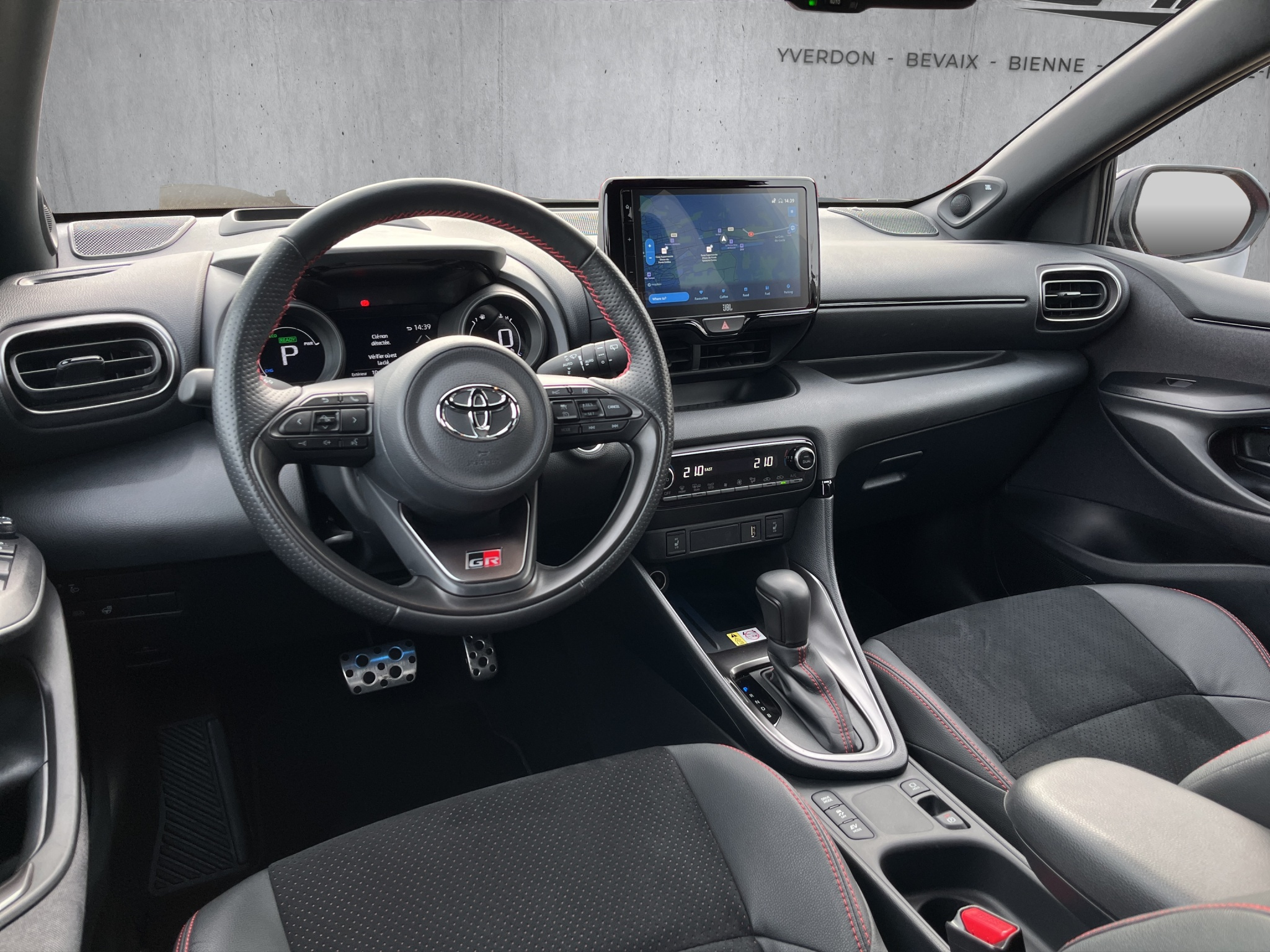 listing desktop thumbnail image 9