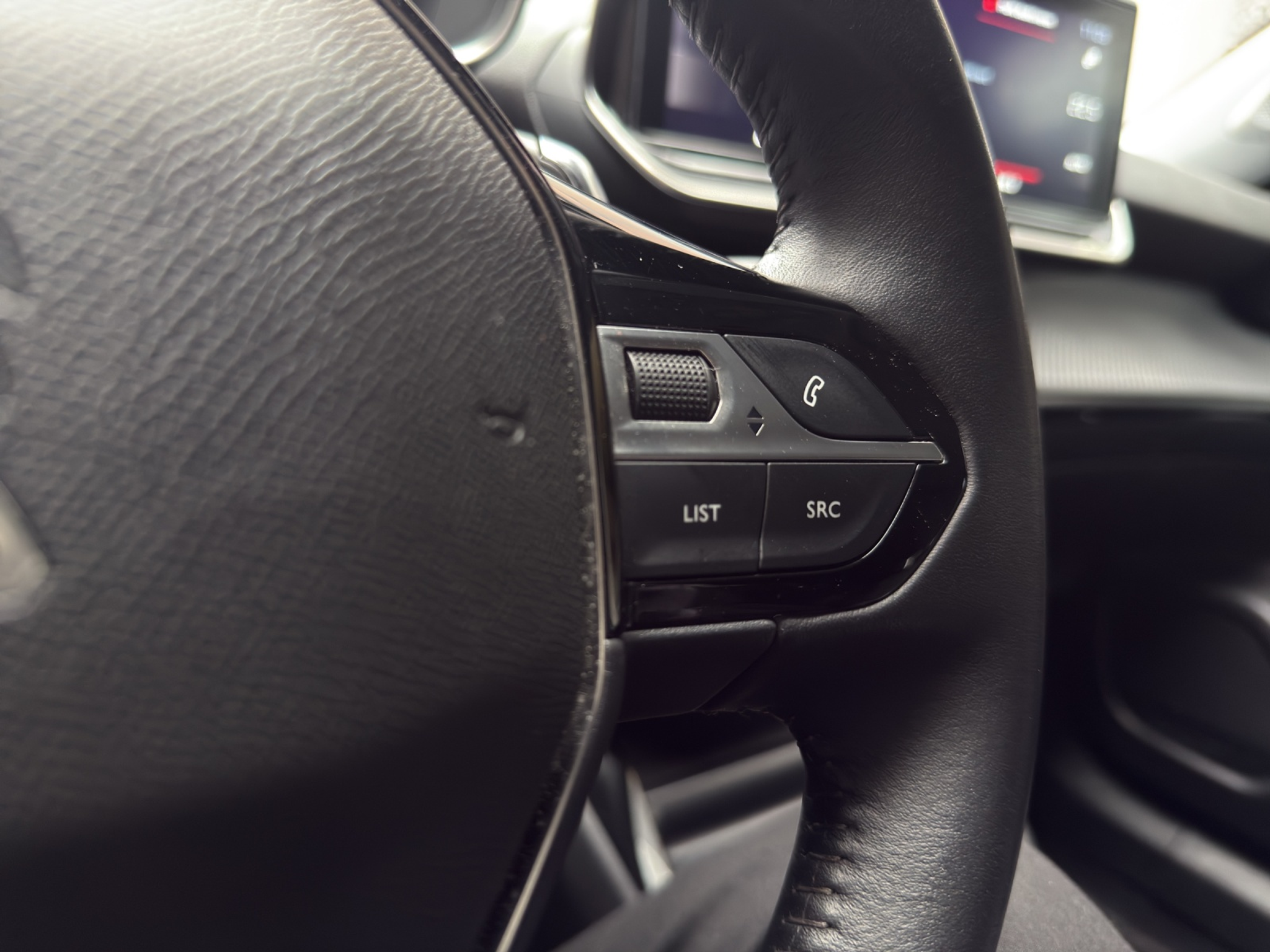 listing desktop thumbnail image 18