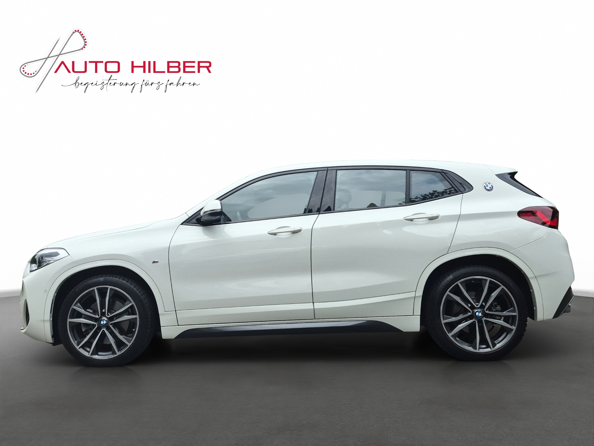 listing desktop thumbnail image 2