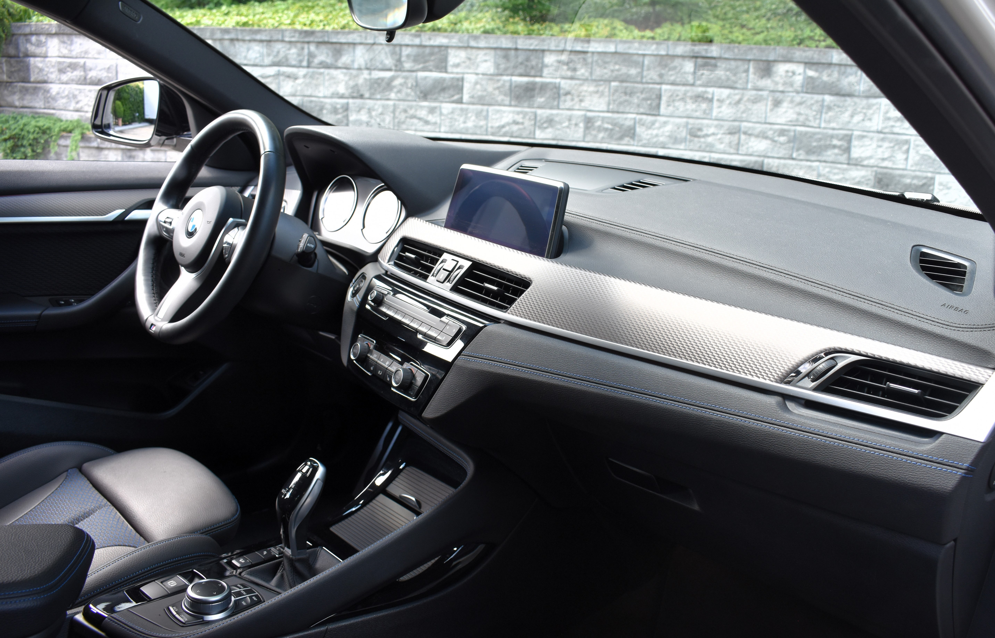 listing desktop thumbnail image 11