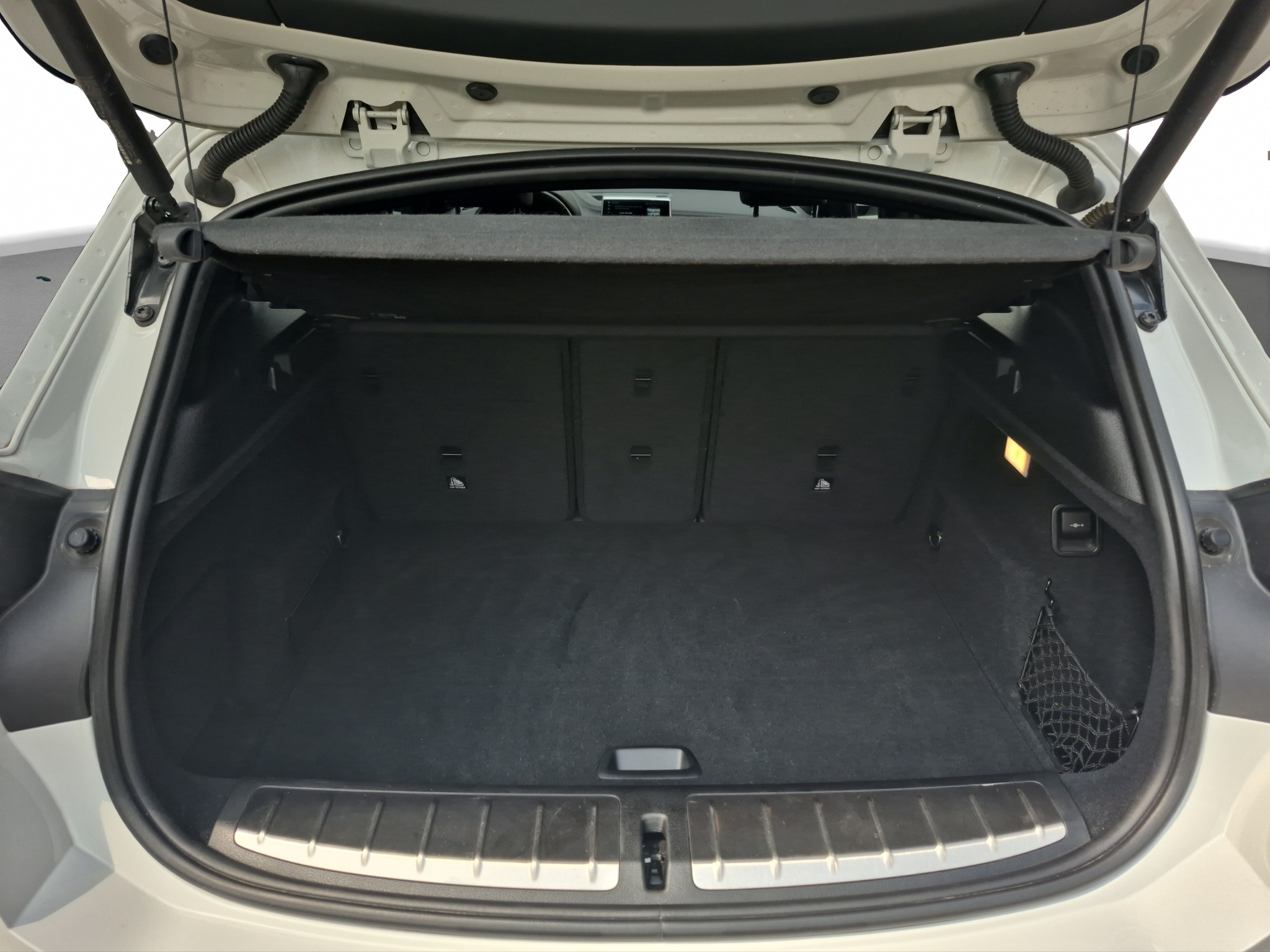 listing desktop thumbnail image 12