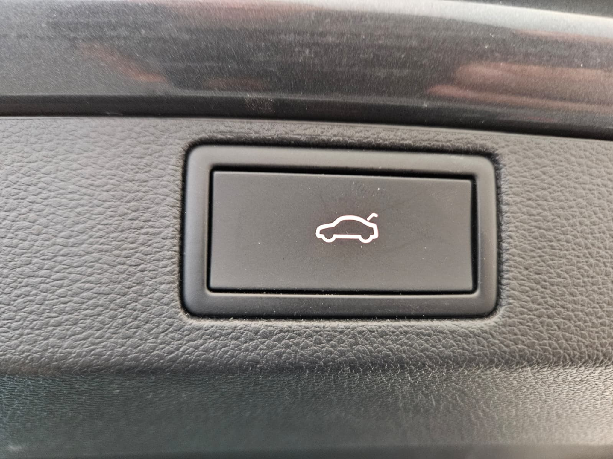 listing desktop thumbnail image 16