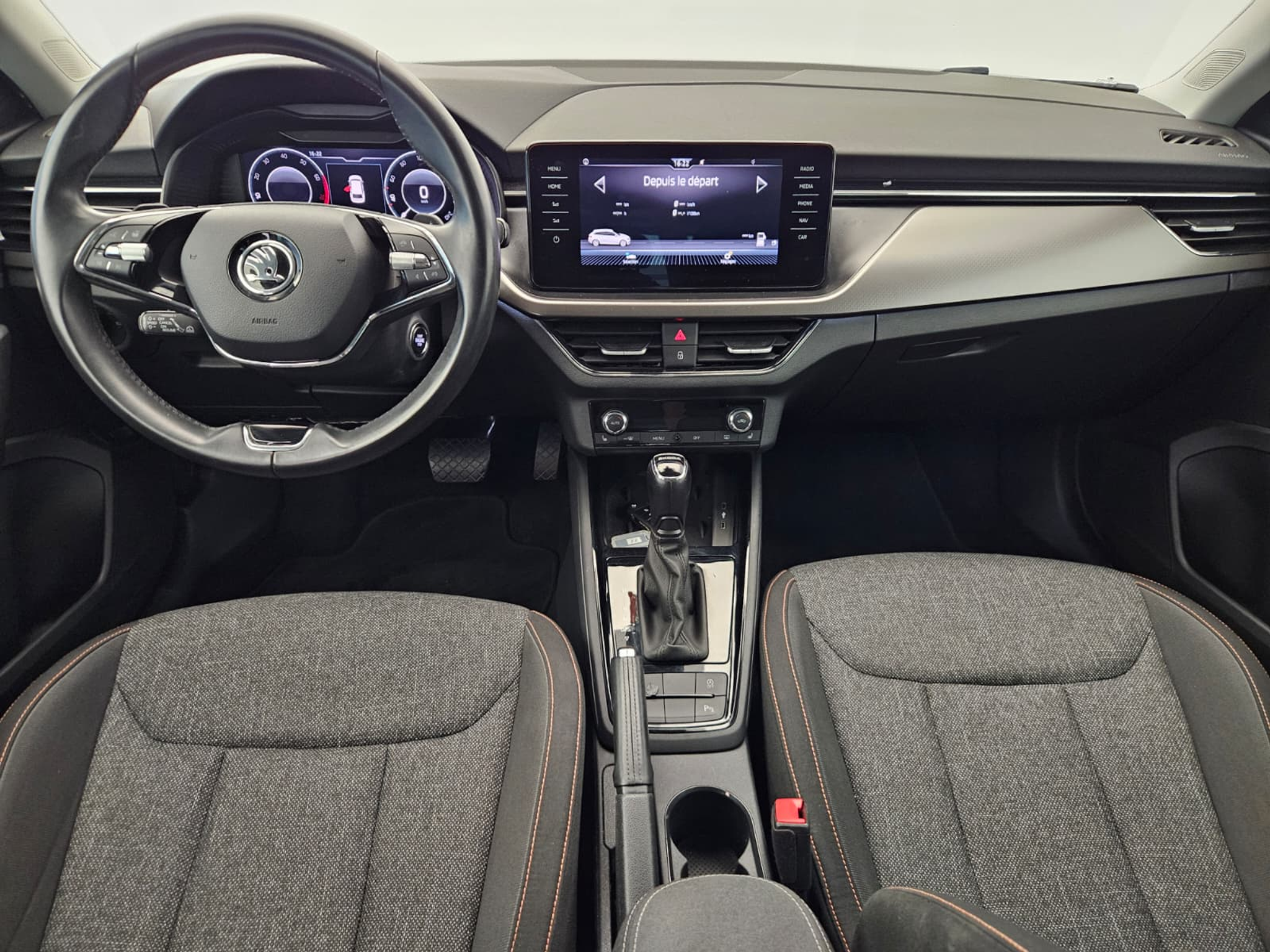 listing desktop thumbnail image 9