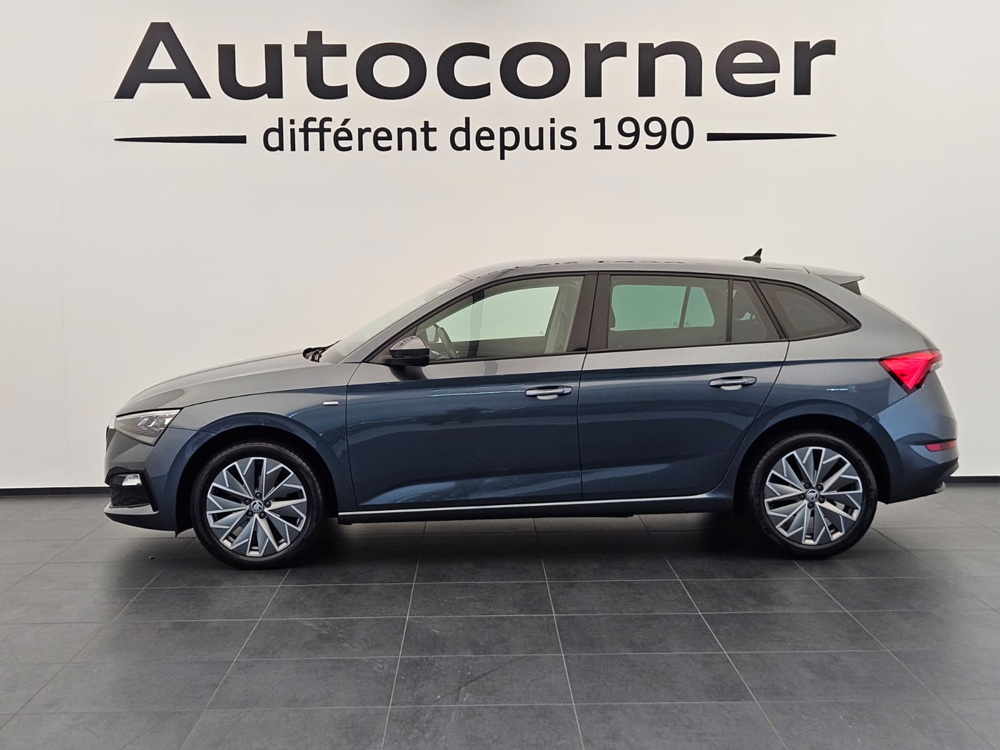 listing desktop thumbnail image 1