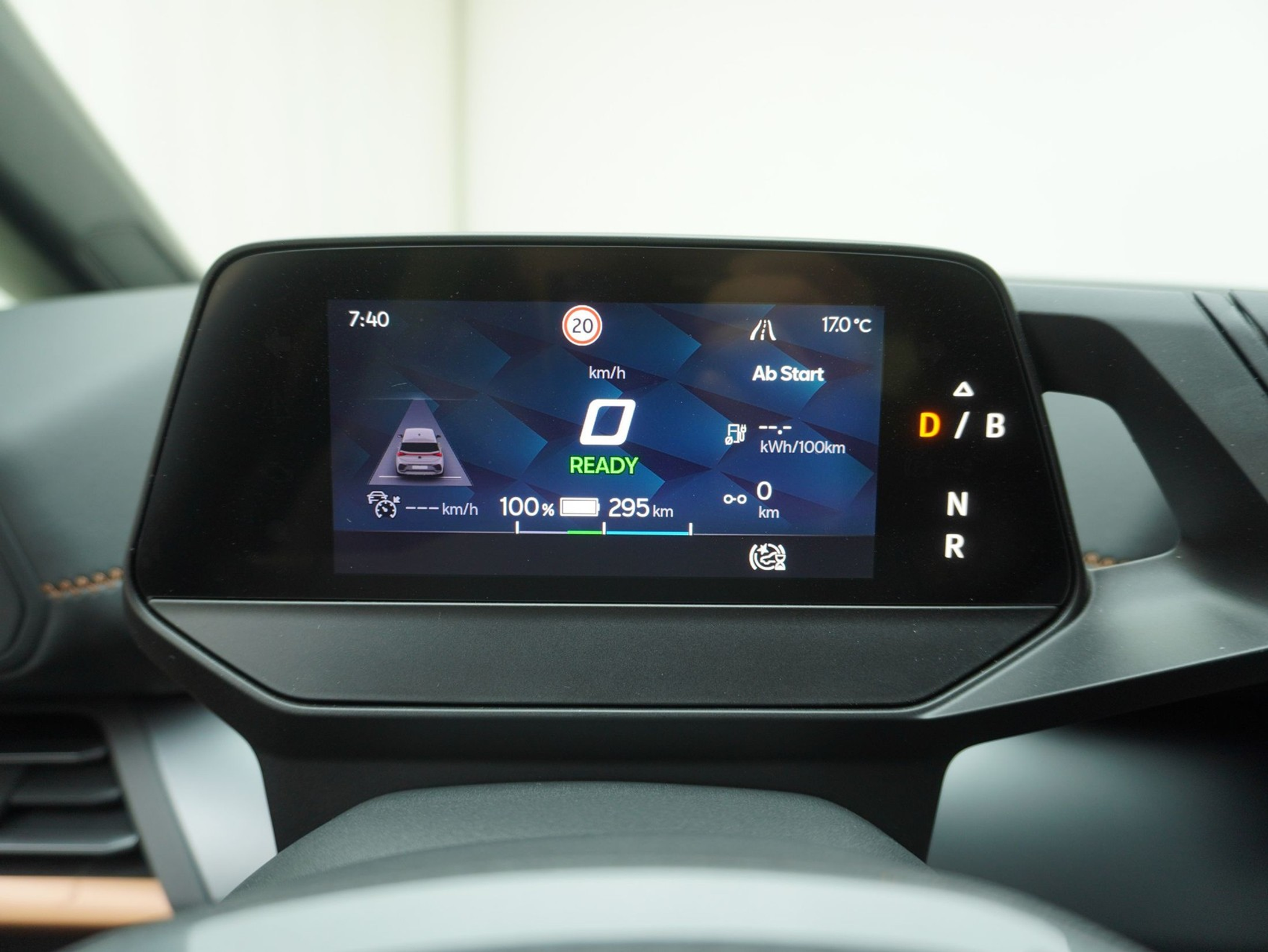 listing desktop thumbnail image 15