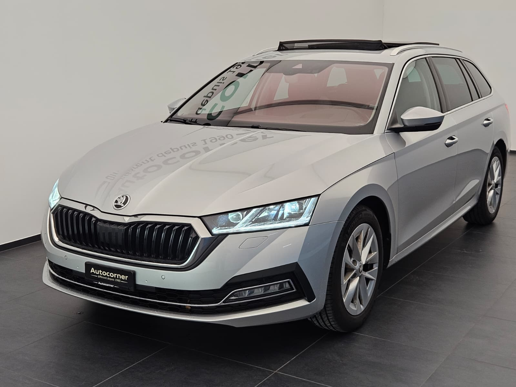 listing desktop thumbnail image 2