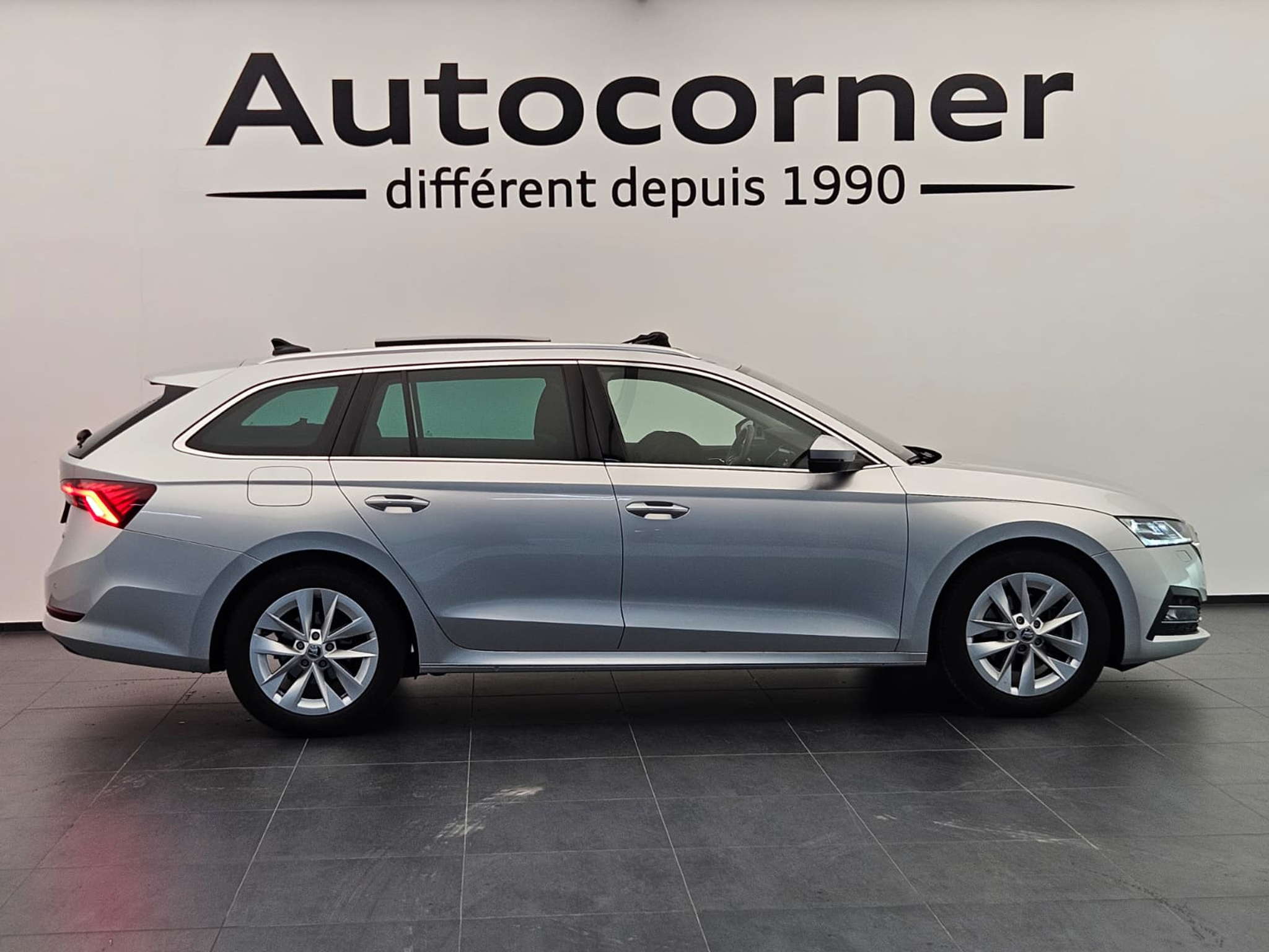 listing desktop thumbnail image 5