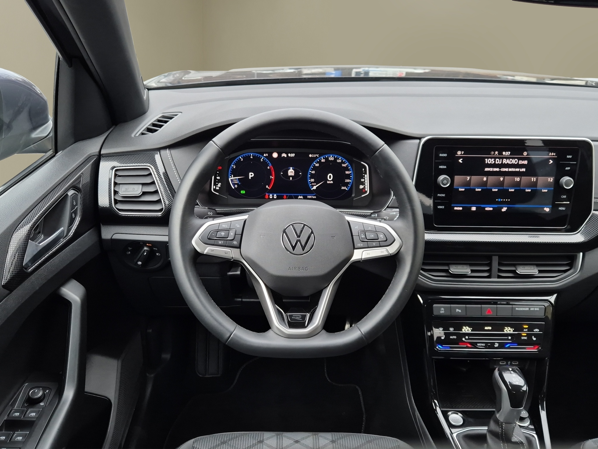 listing desktop thumbnail image 10