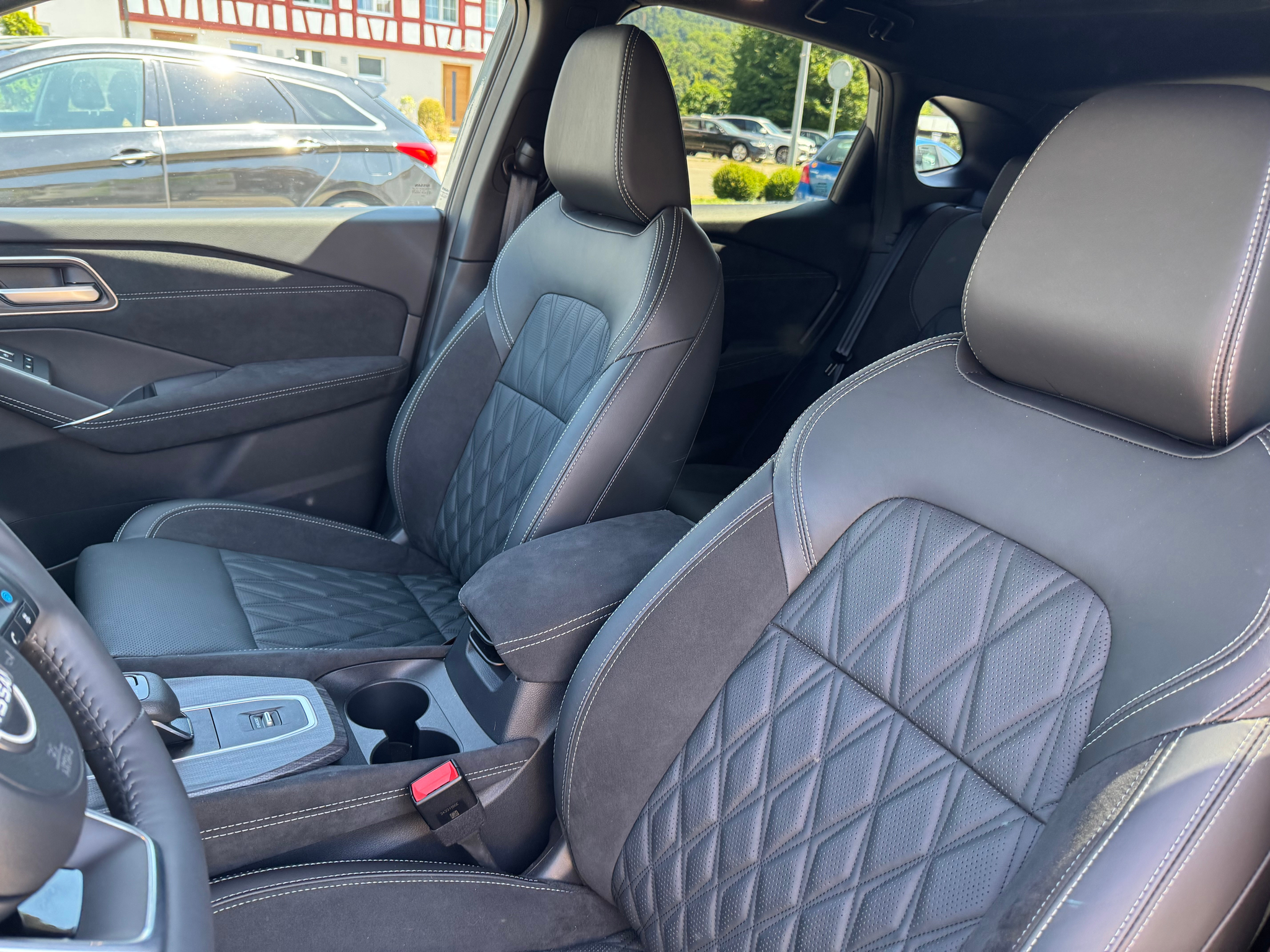 listing desktop thumbnail image 20