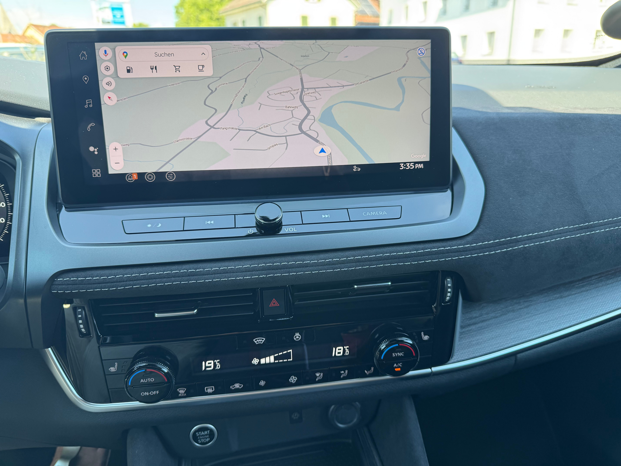 listing desktop thumbnail image 15