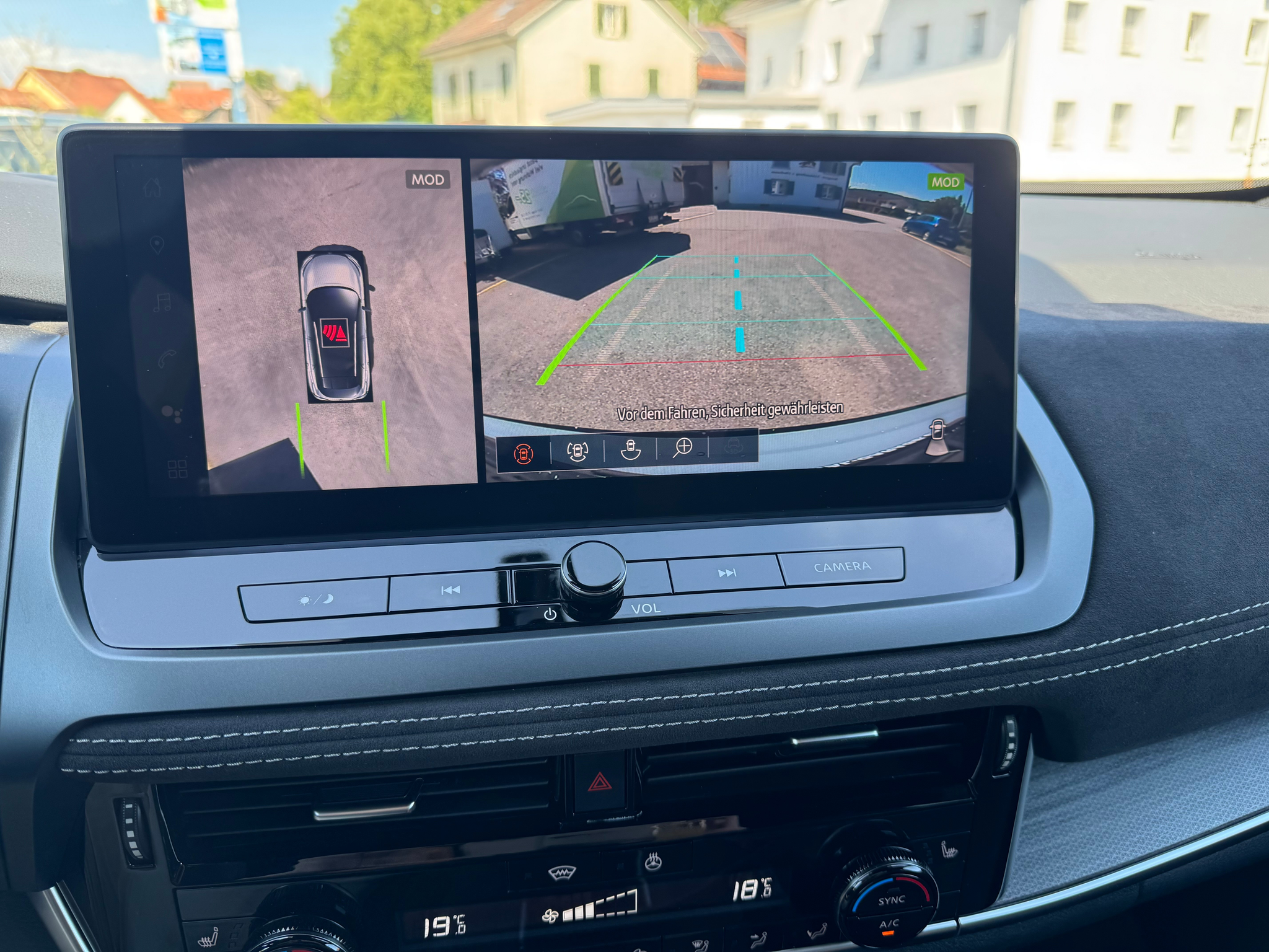 listing desktop thumbnail image 14