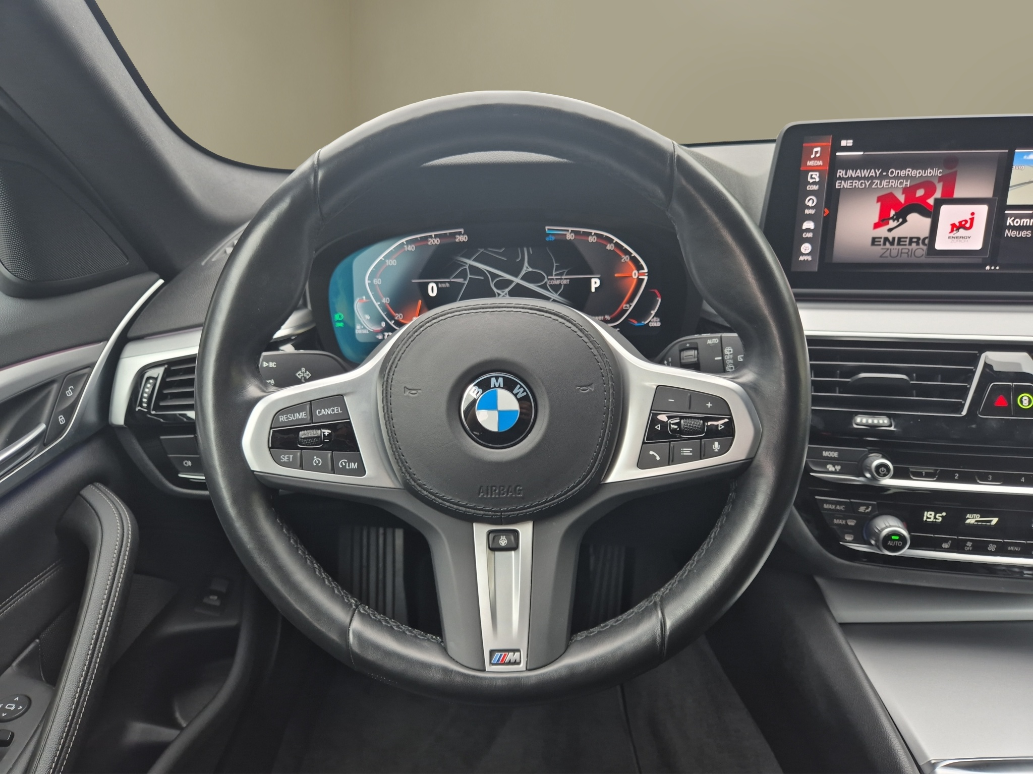 listing desktop thumbnail image 11