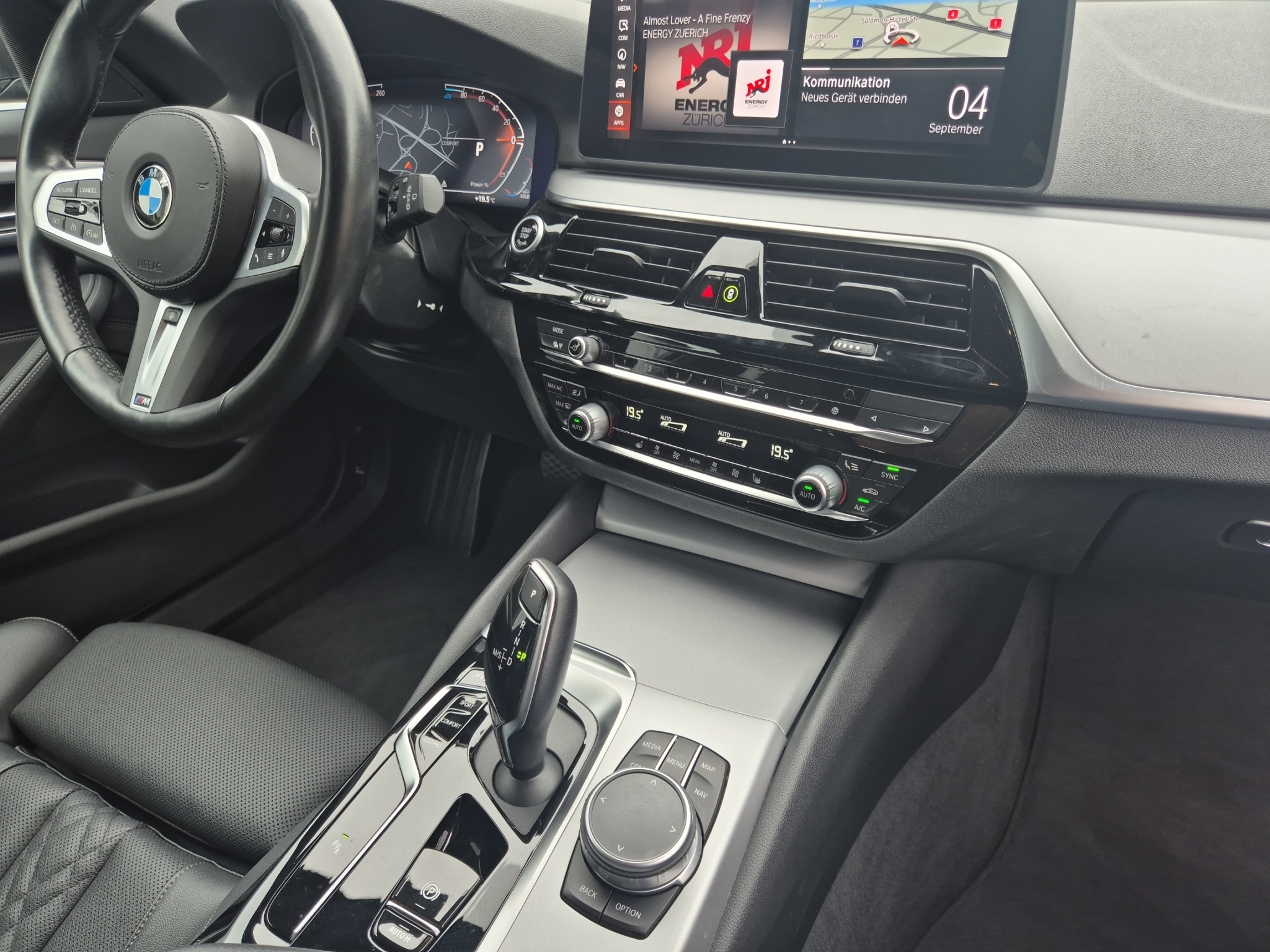 listing desktop thumbnail image 16